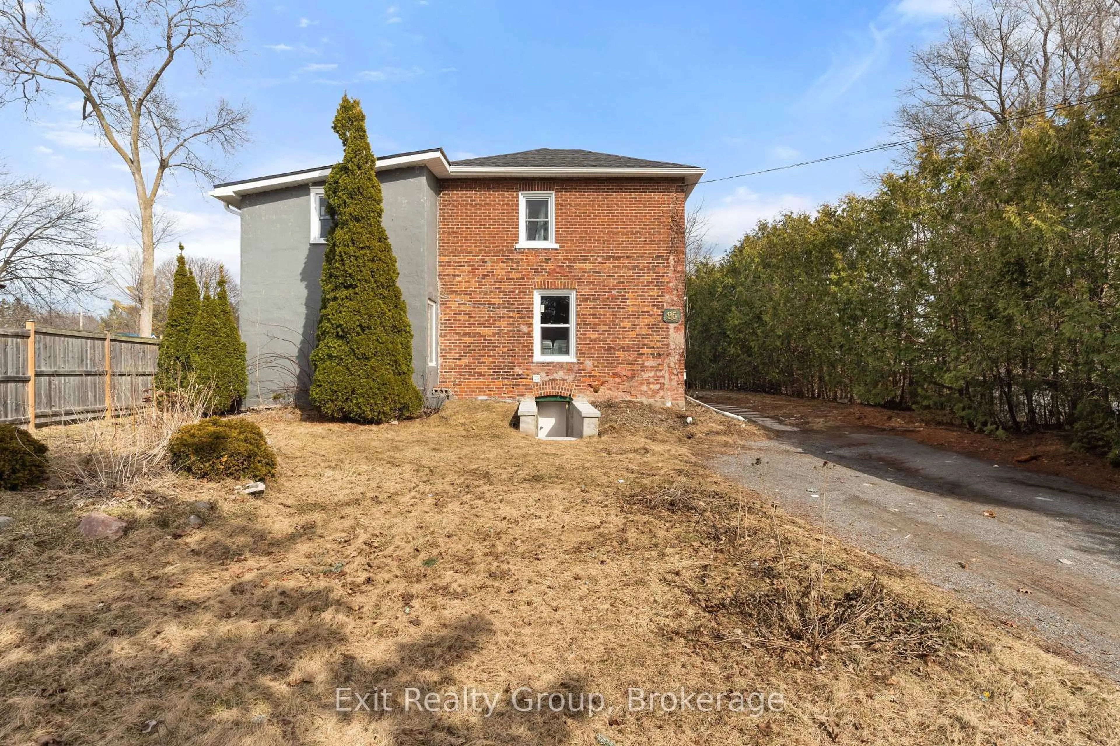 Home with brick exterior material, street for 85 Lemoine St, Belleville Ontario K8P 4G8