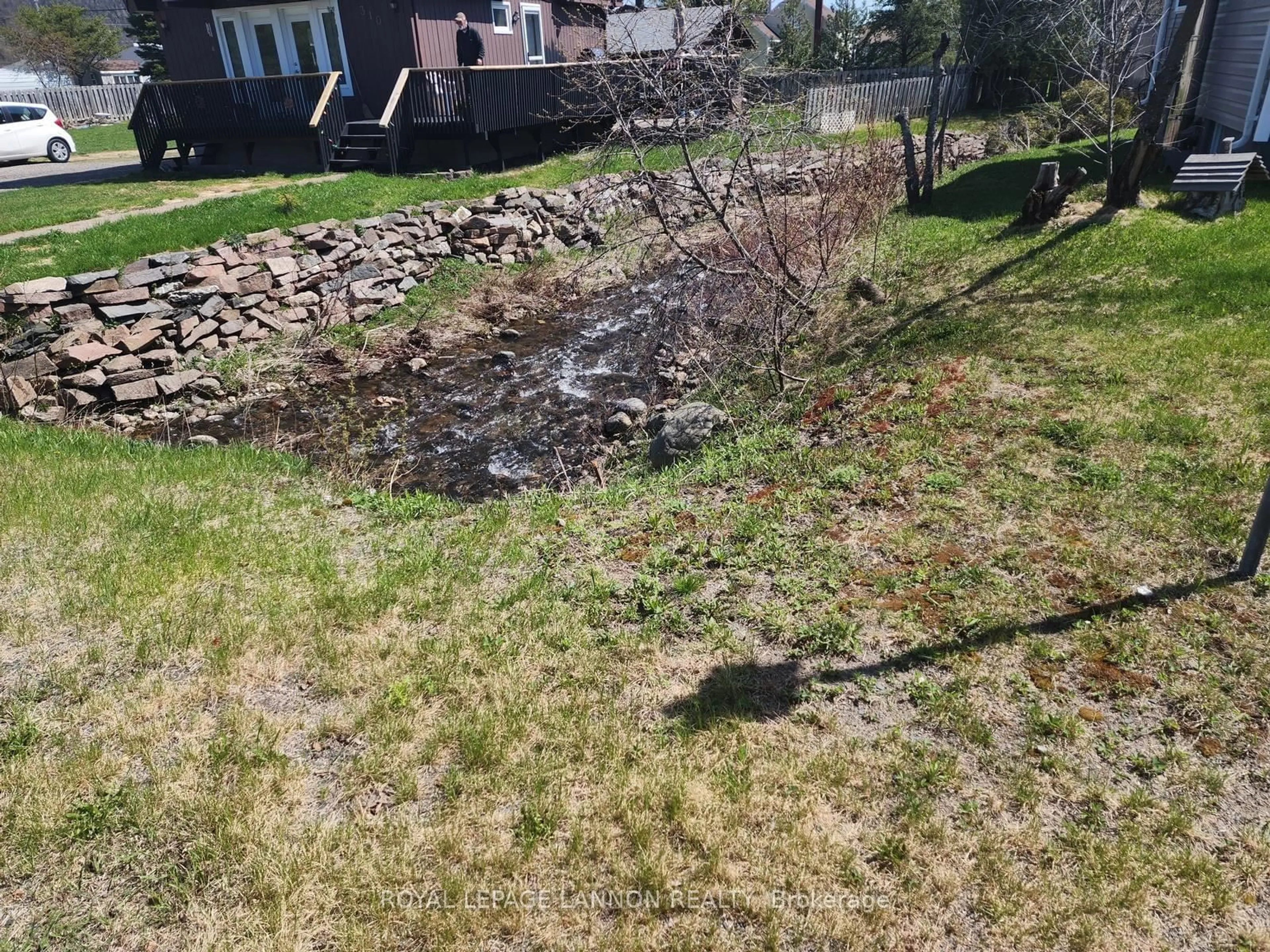 A pic from outside/outdoor area/front of a property/back of a property/a pic from drone, water/lake/river/ocean view for 314 MARY St, Schreiber Ontario P0T 2S0