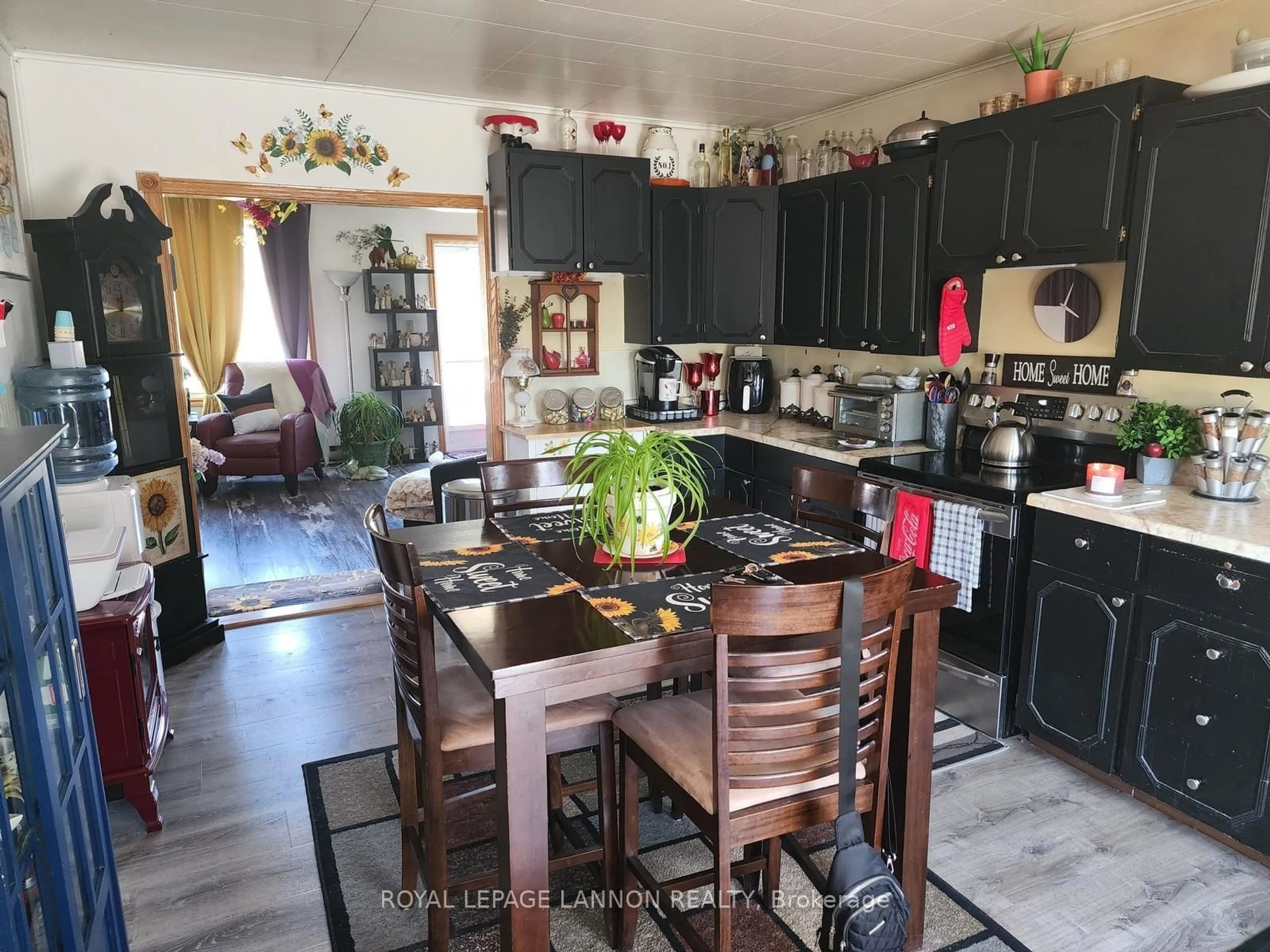 Open concept kitchen, unknown for 314 MARY St, Schreiber Ontario P0T 2S0