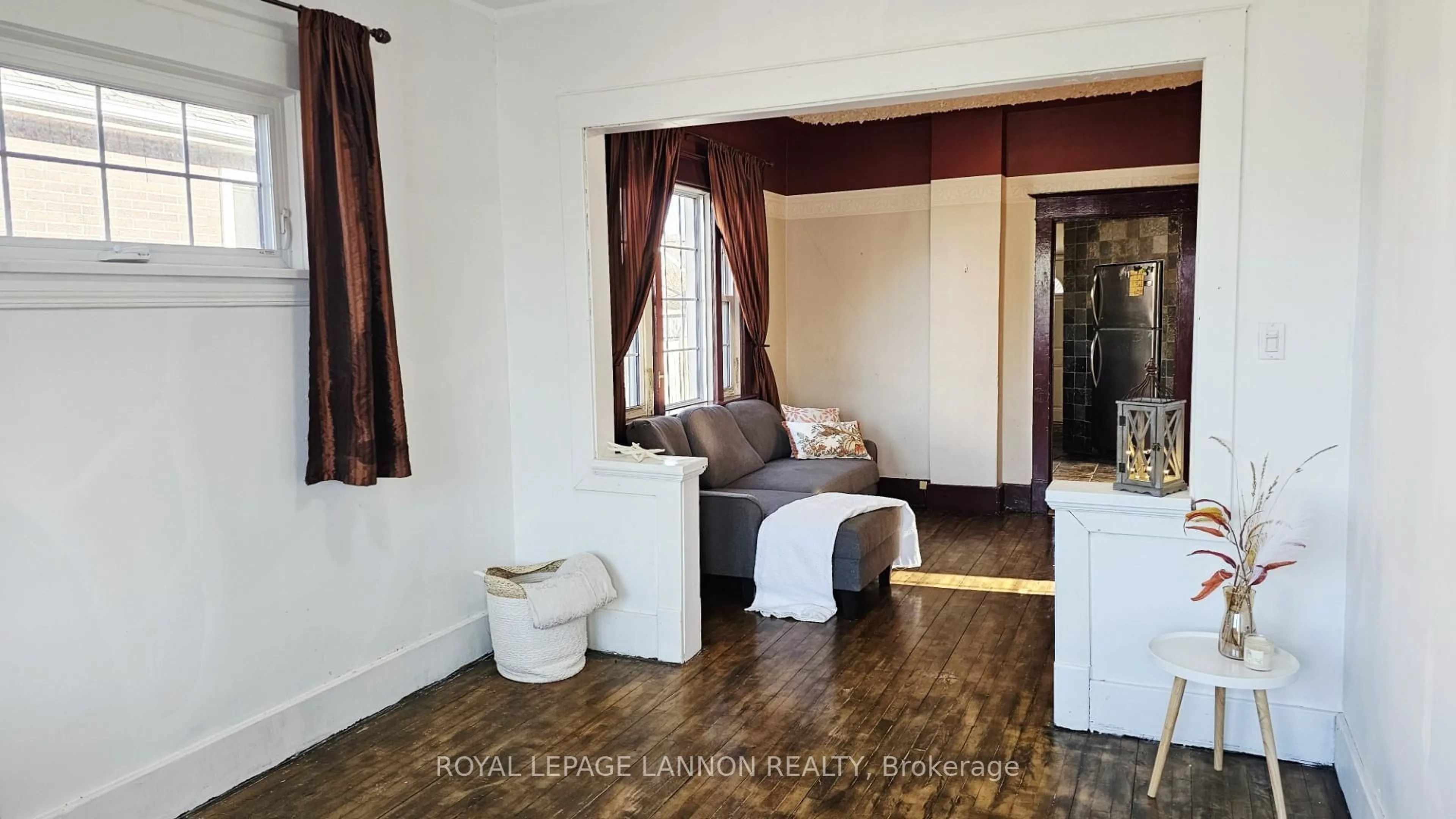 A pic of a room for 283 Brock St, Thunder Bay Ontario P7E 4H3