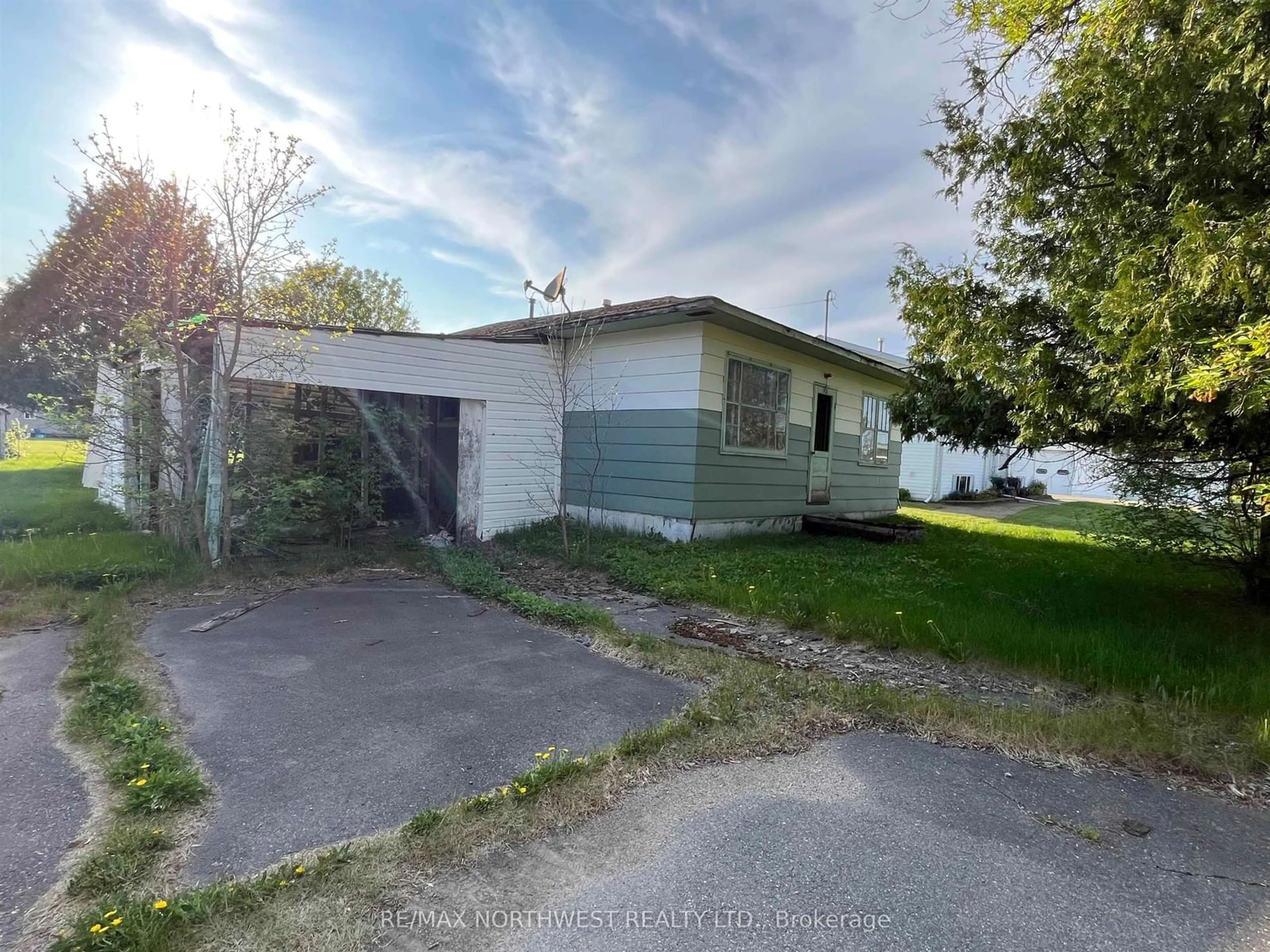Shed for 126 White St., Atikokan Ontario P0T 1C0