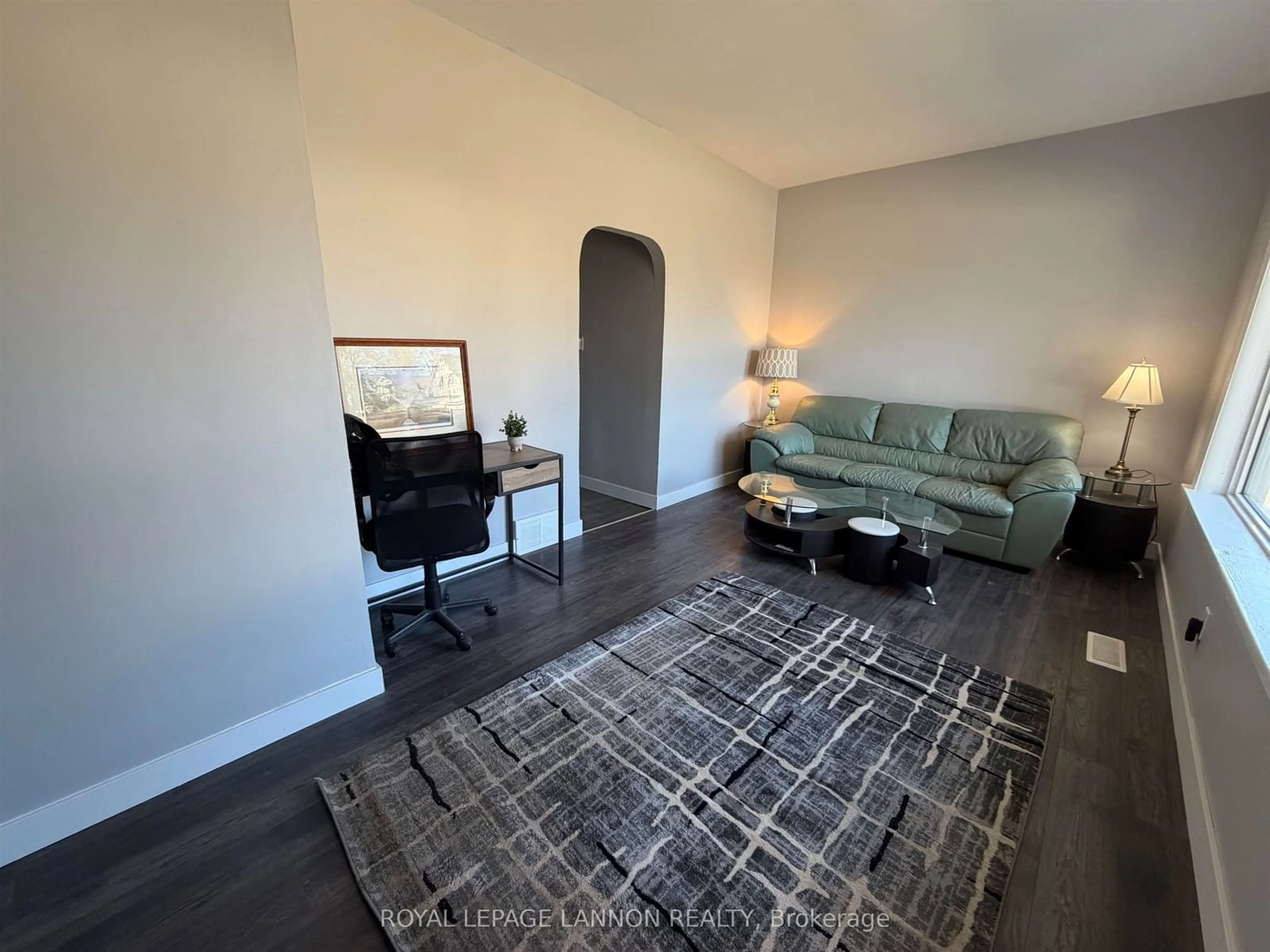 A pic of a room for 1113 Walsh St, Thunder Bay Ontario P7E 4V2
