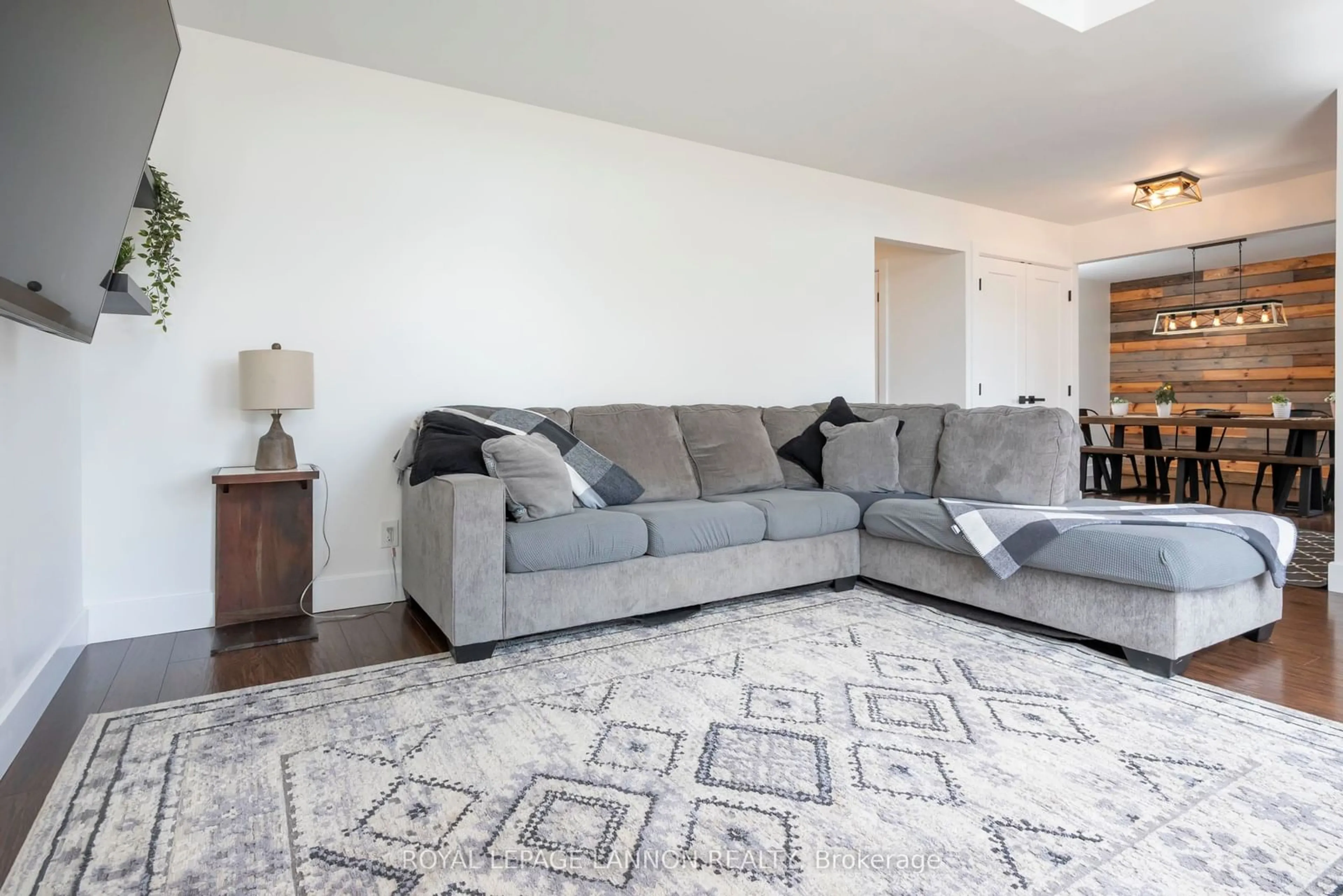 Living room with furniture, carpet floor for 148 Nottingham Cres, Thunder Bay Ontario P7G 1B5