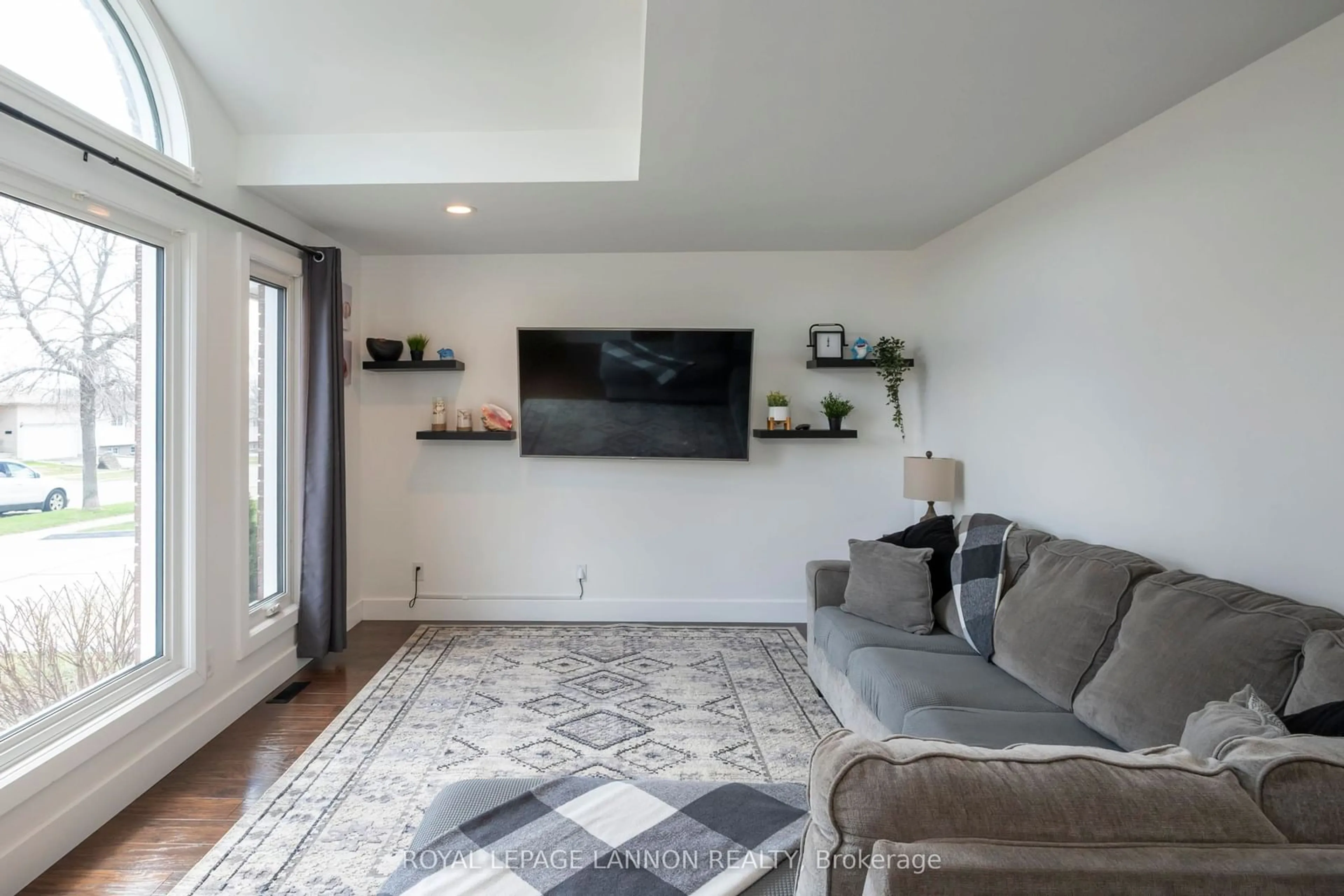 Living room with furniture, unknown for 148 Nottingham Cres, Thunder Bay Ontario P7G 1B5