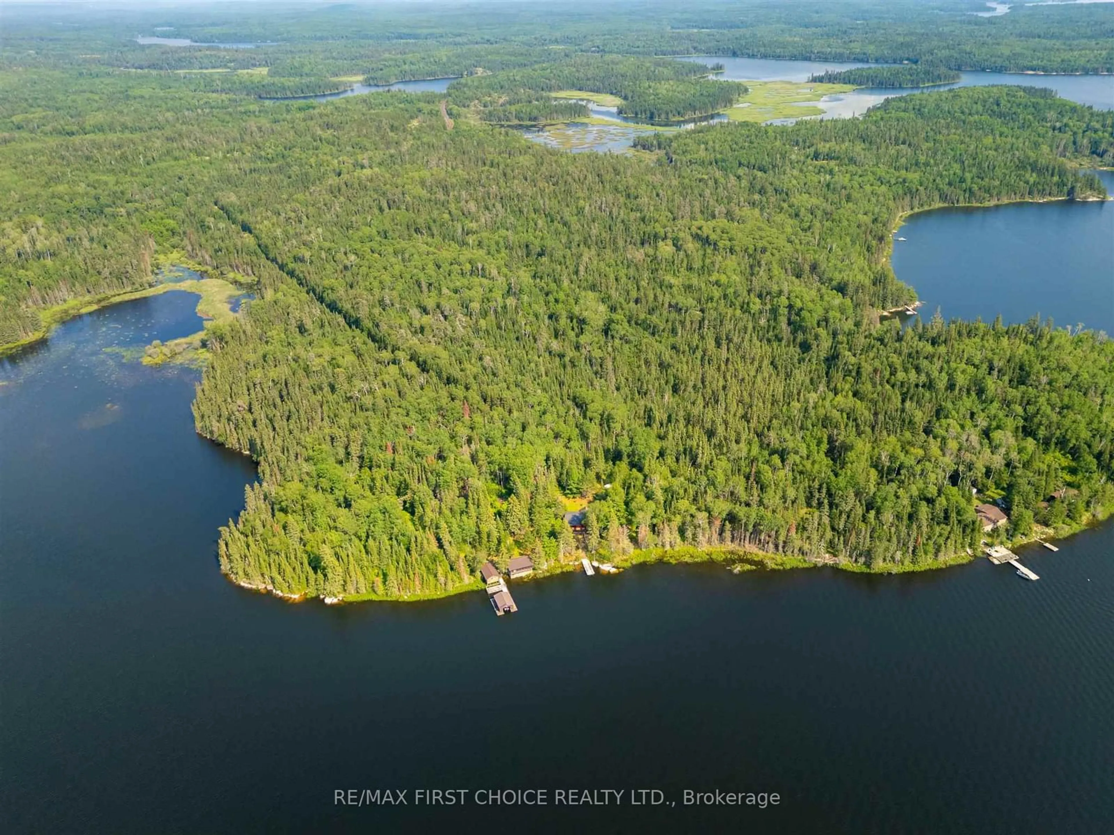 A pic from outside/outdoor area/front of a property/back of a property/a pic from drone, water/lake/river/ocean view for S986 Winnipeg River, Kenora Remote Area Ontario P0X 1J0