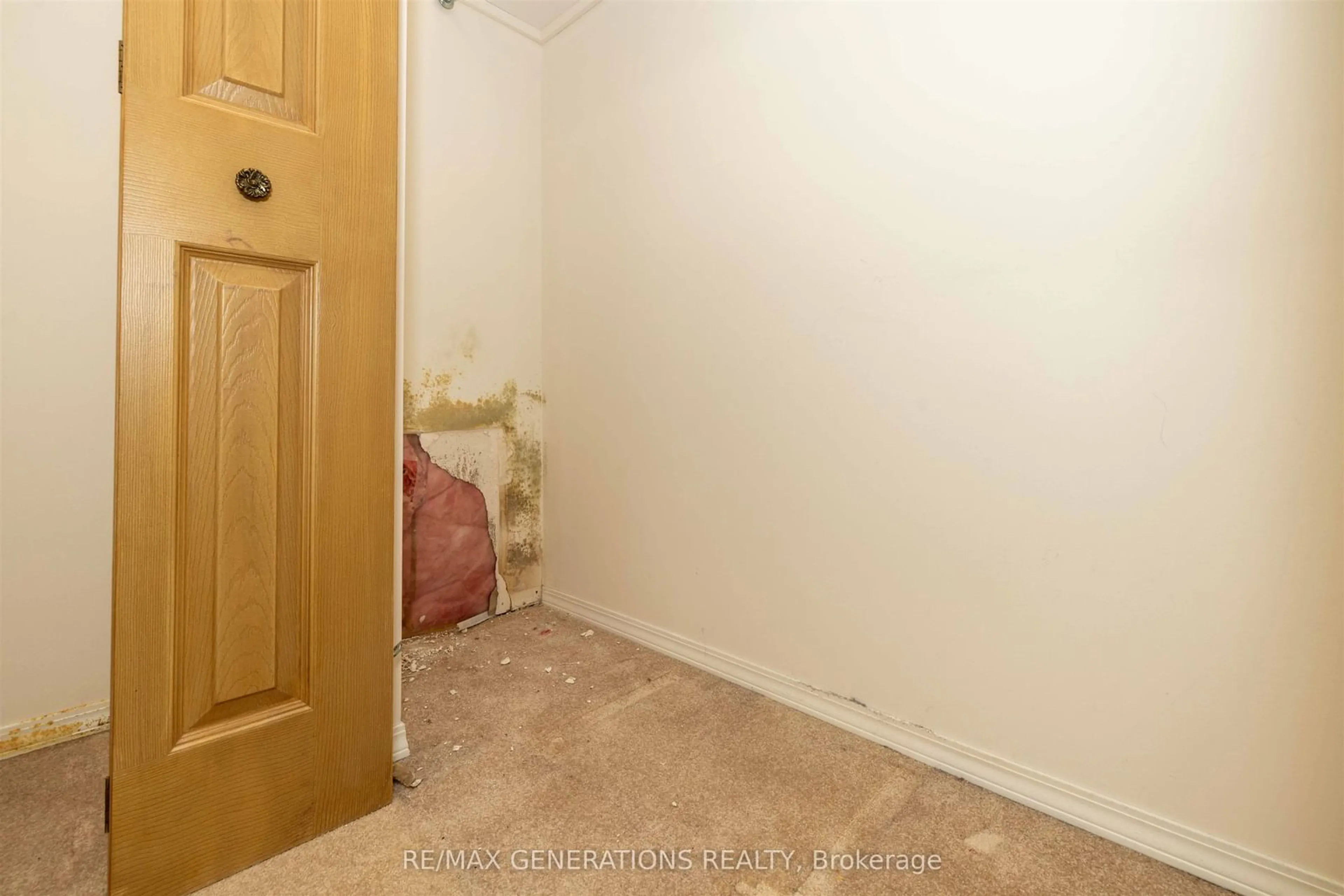 A pic of a room for 439 Jameson St, Thunder Bay Ontario P7G 1E2