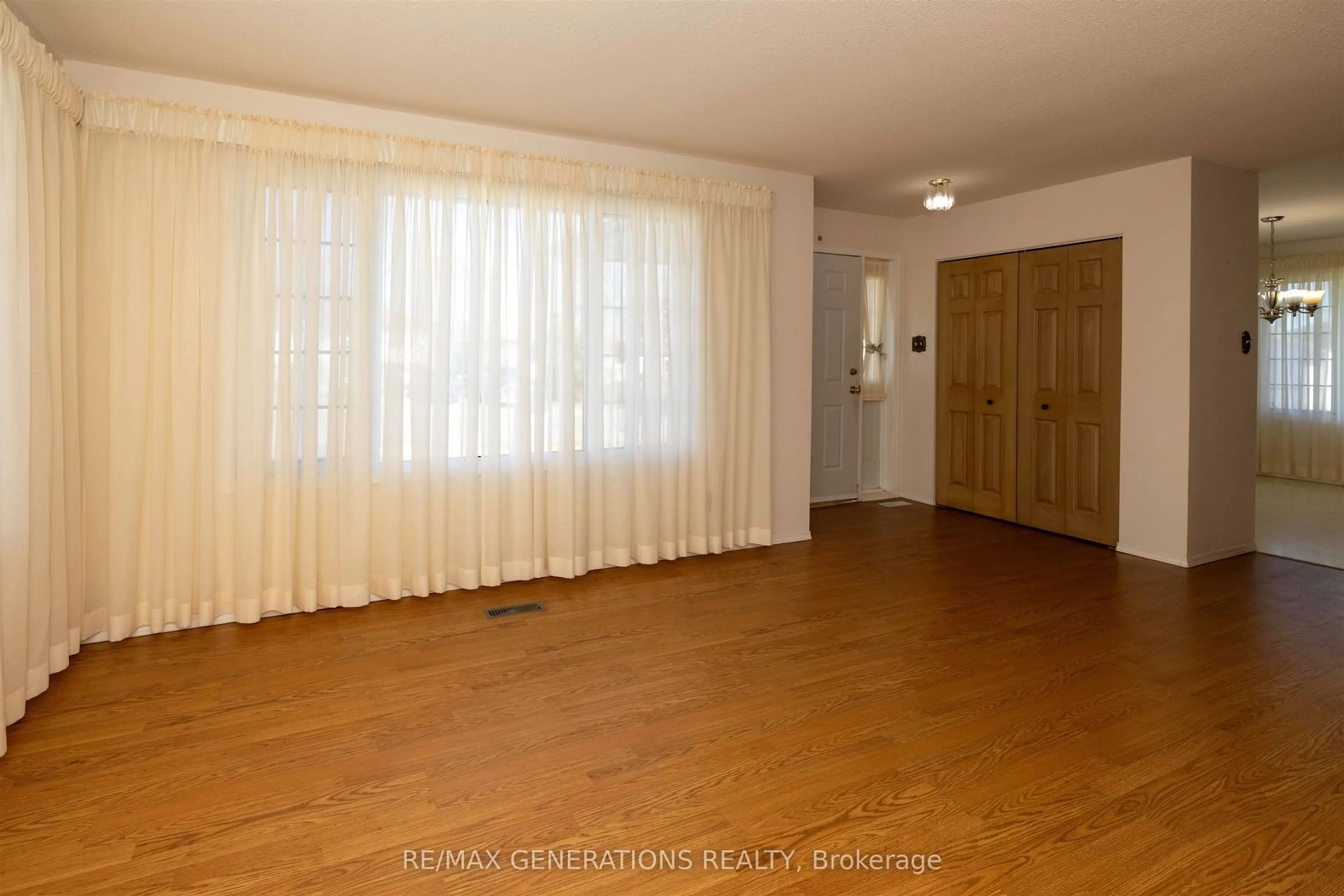A pic of a room for 439 Jameson St, Thunder Bay Ontario P7G 1E2