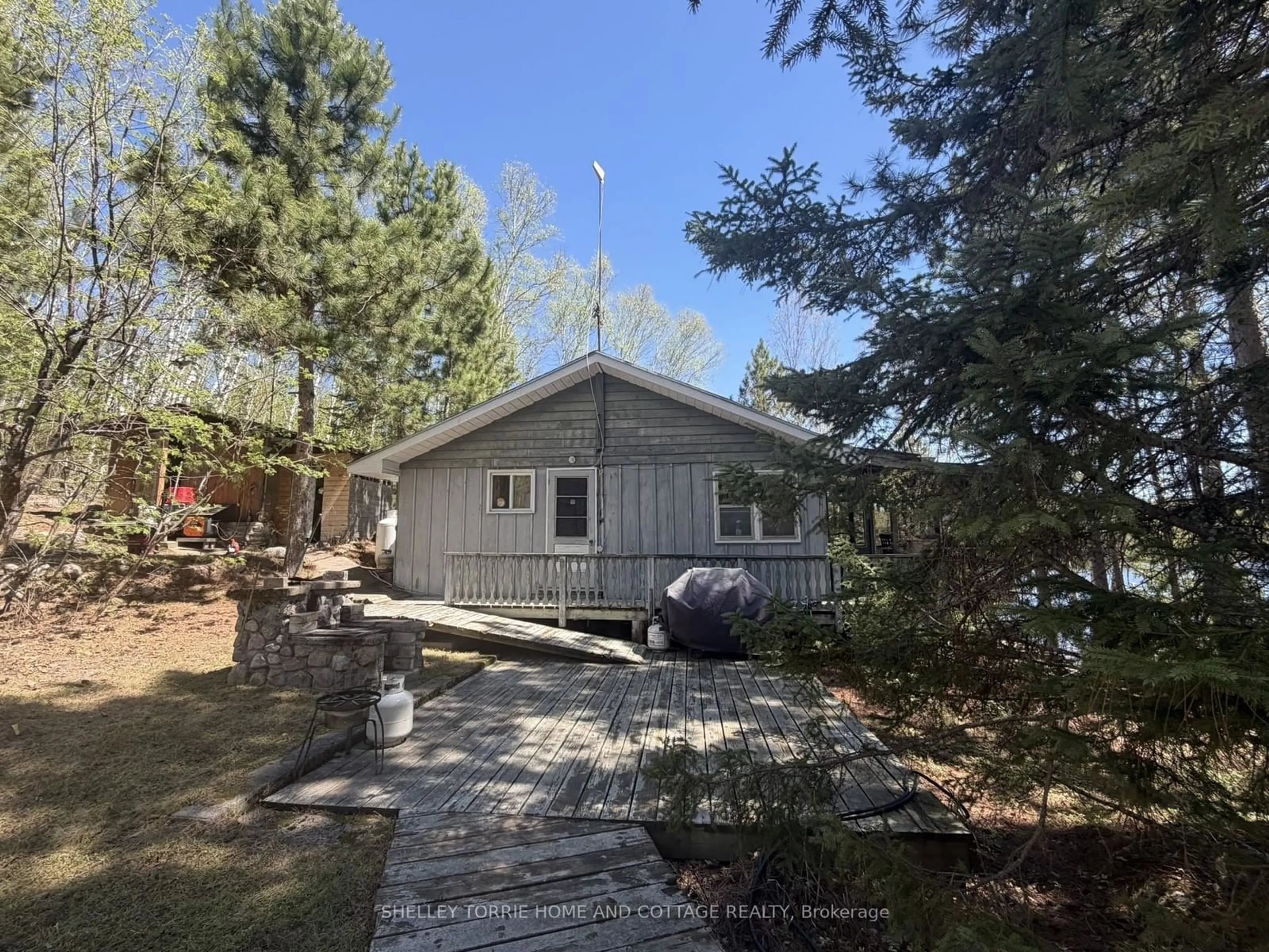 A pic from outside/outdoor area/front of a property/back of a property/a pic from drone, unknown for 249 Gibi Lake Rd, Sioux Narrows-Nestor Falls Ontario P0X 1N0