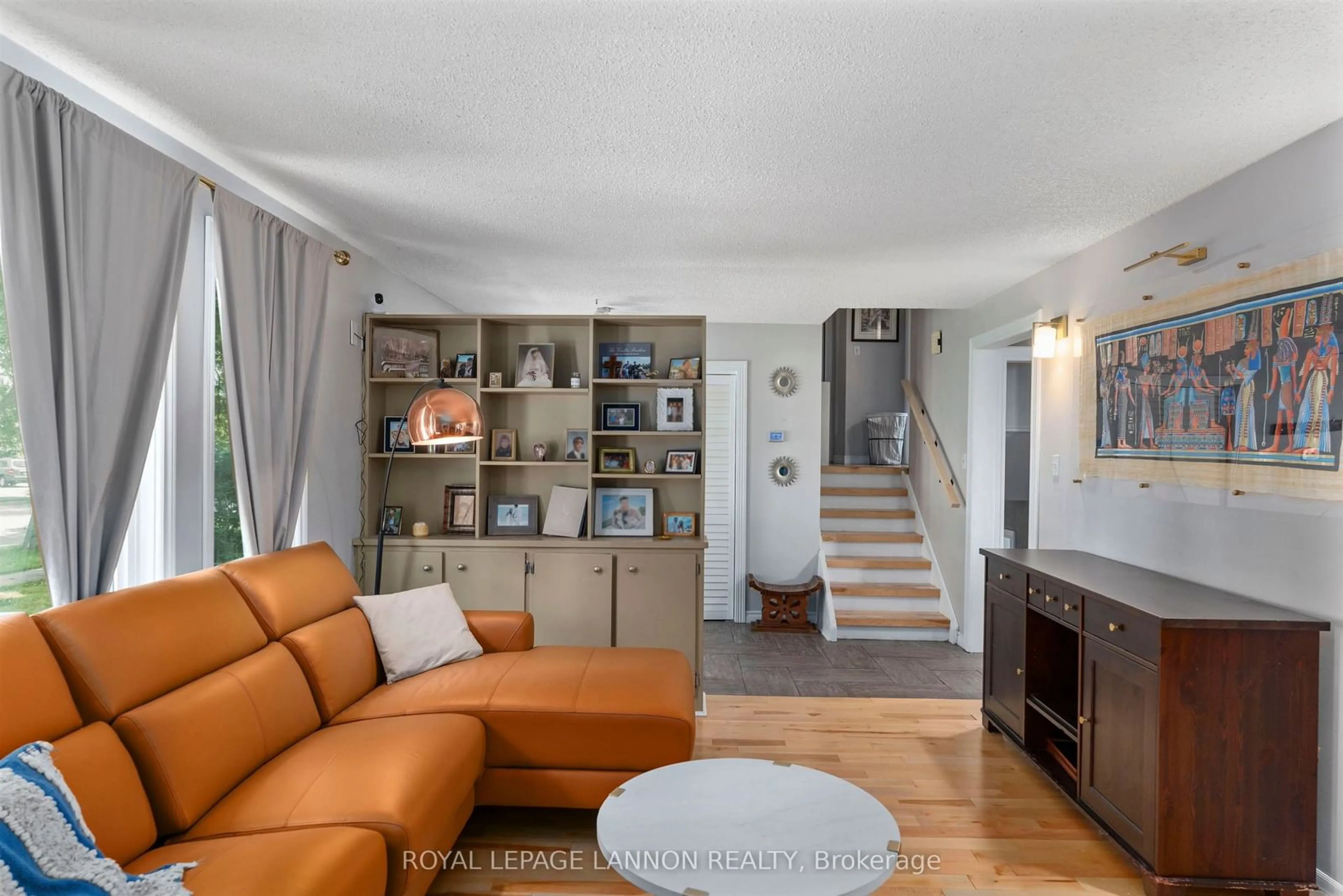 Living room with furniture, unknown for 425 Chelsea Cres., Thunder Bay Ontario P7B 5P8