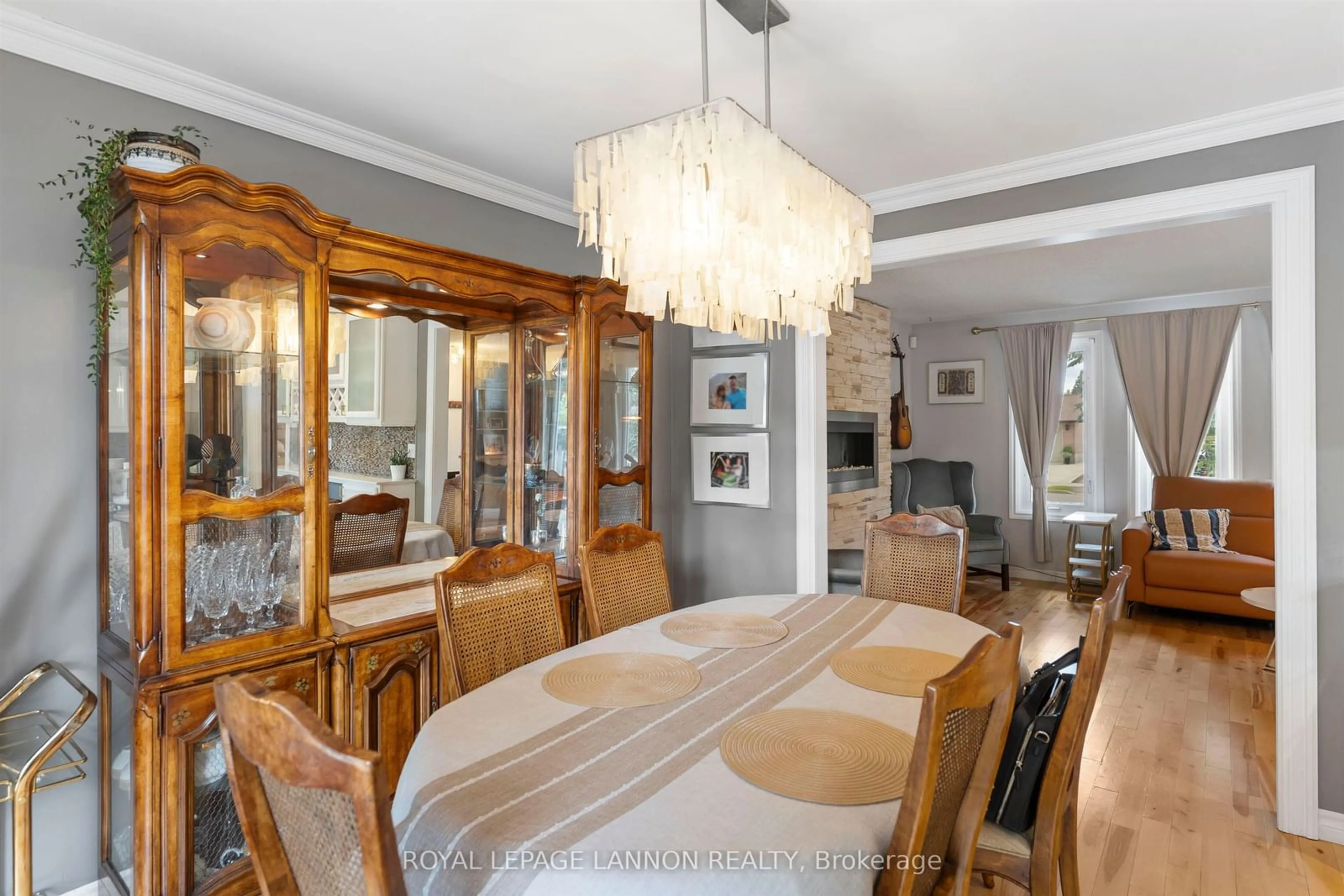 Dining room, unknown for 425 Chelsea Cres., Thunder Bay Ontario P7B 5P8