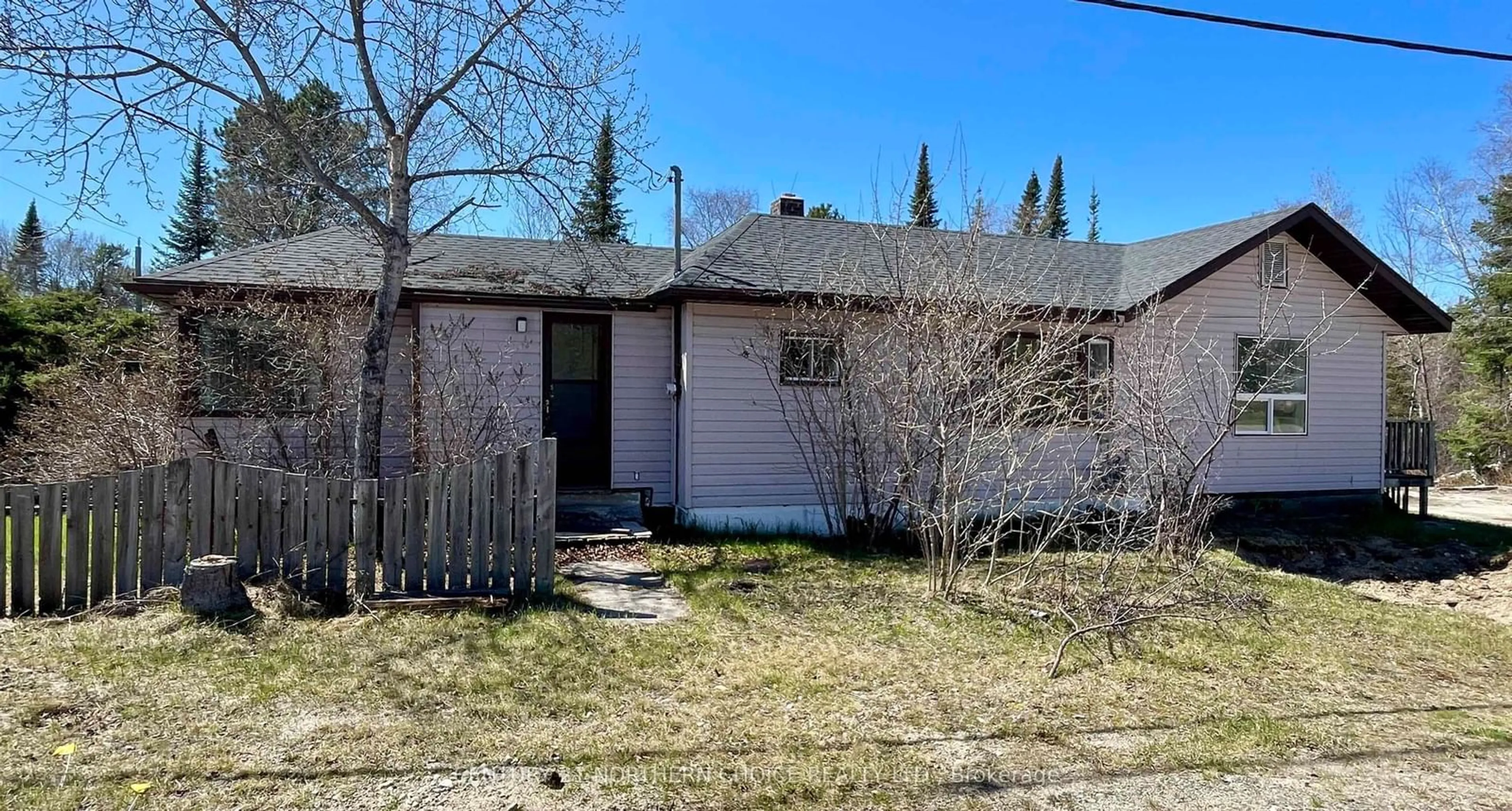 A pic from outside/outdoor area/front of a property/back of a property/a pic from drone, street for 70 Armstrong St, Machin Ontario P0V 2V0