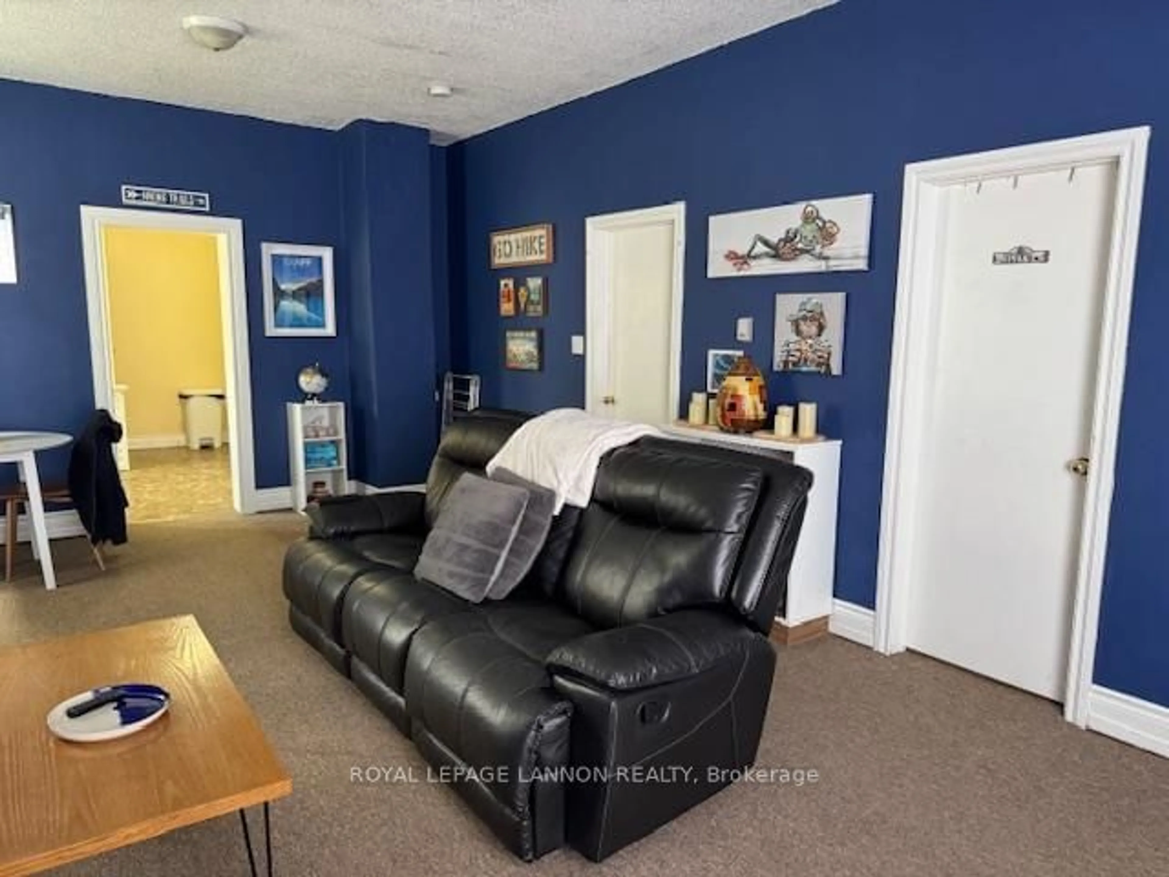 A pic of a room for 42 Ontario St, Thunder Bay Ontario P7B 3E9