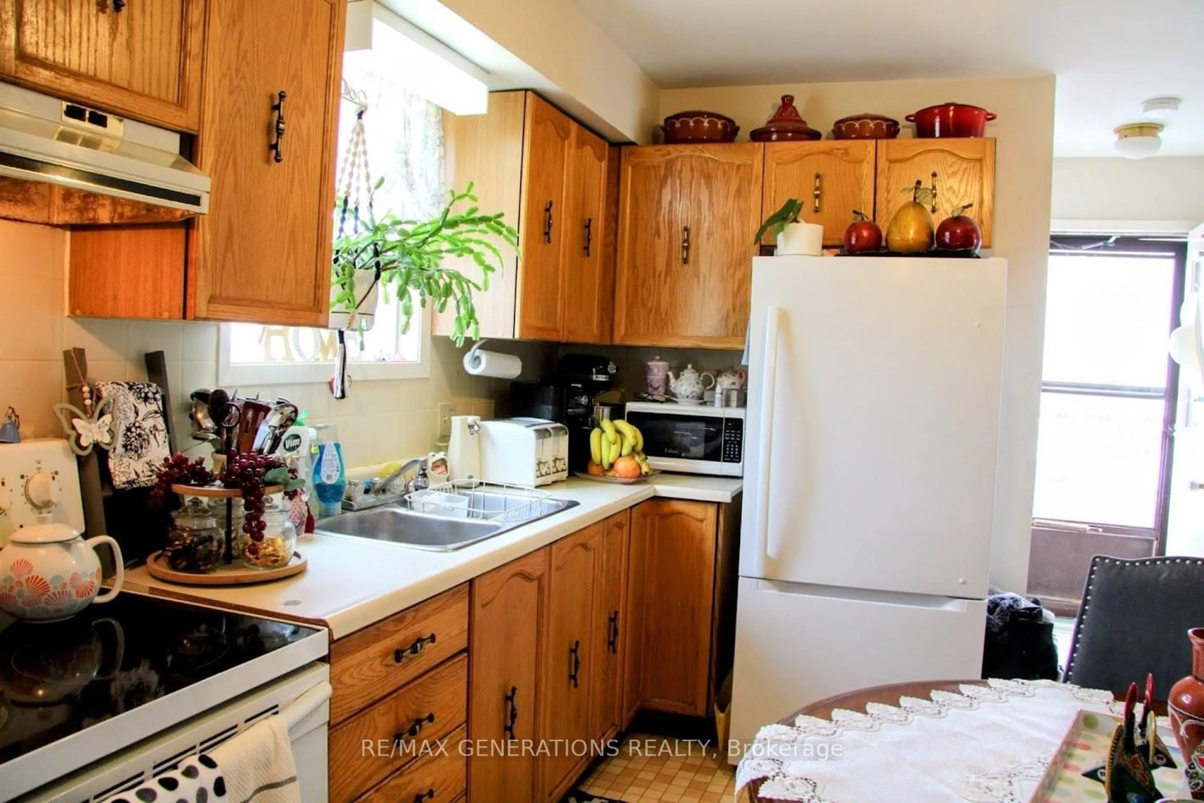 Standard kitchen, unknown for 80 Matachewan Rd, Manitouwadge Ontario P0T 2C0