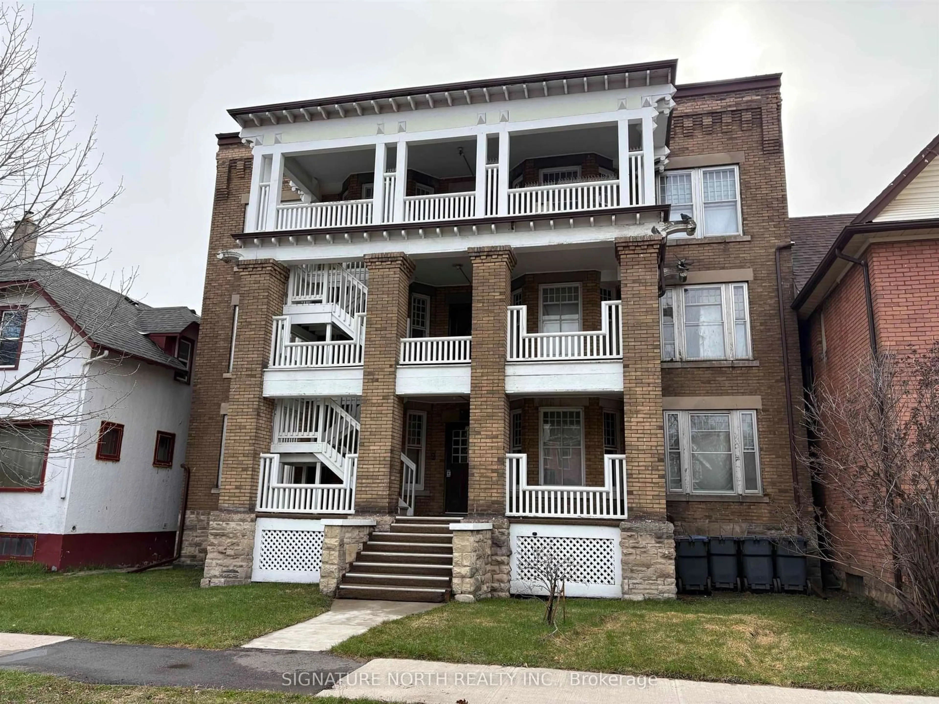 Home with brick exterior material, building for 230 Brodie St, Thunder Bay Ontario P7C 3S5