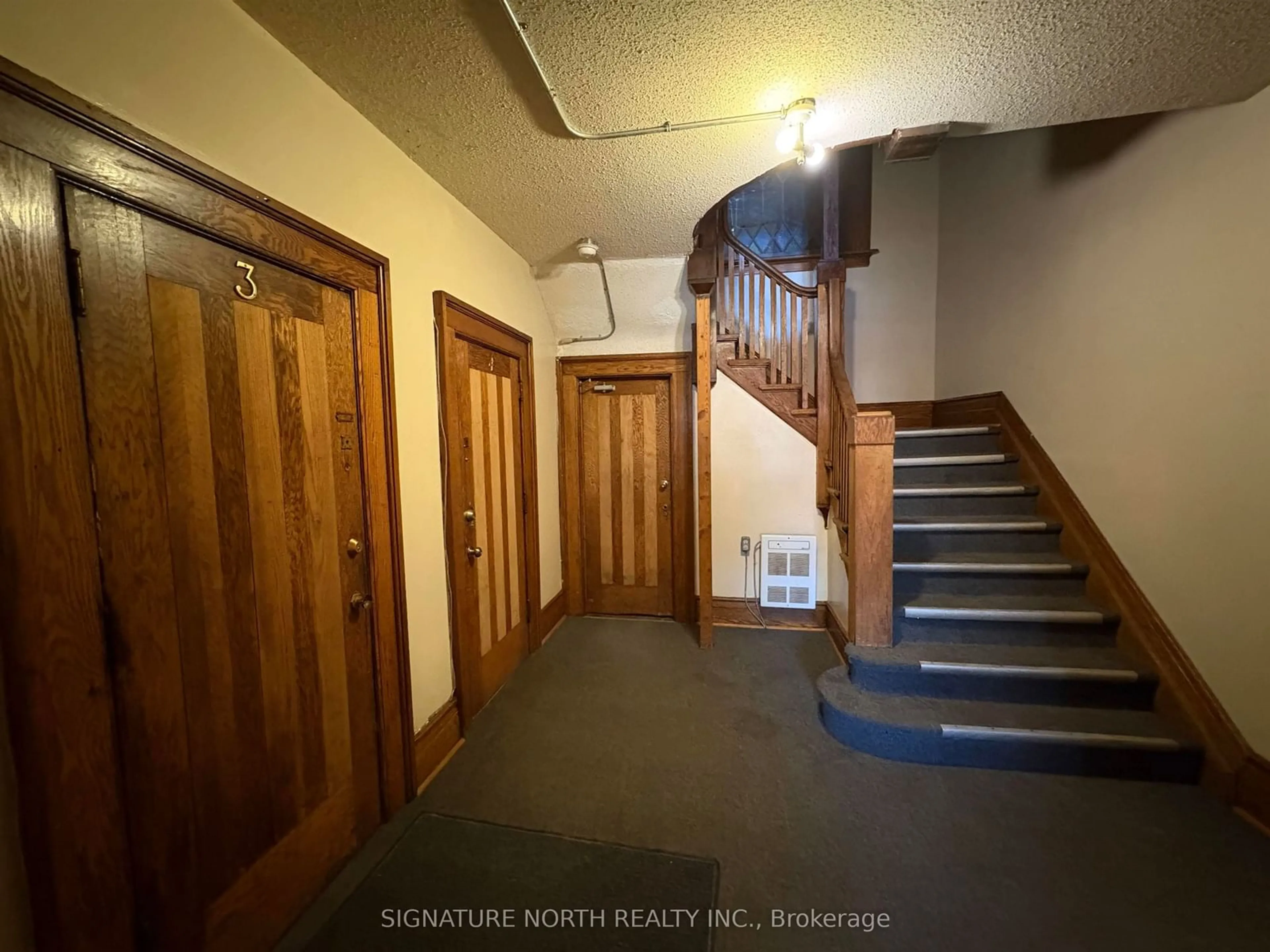 Indoor foyer for 230 Brodie St, Thunder Bay Ontario P7C 3S5