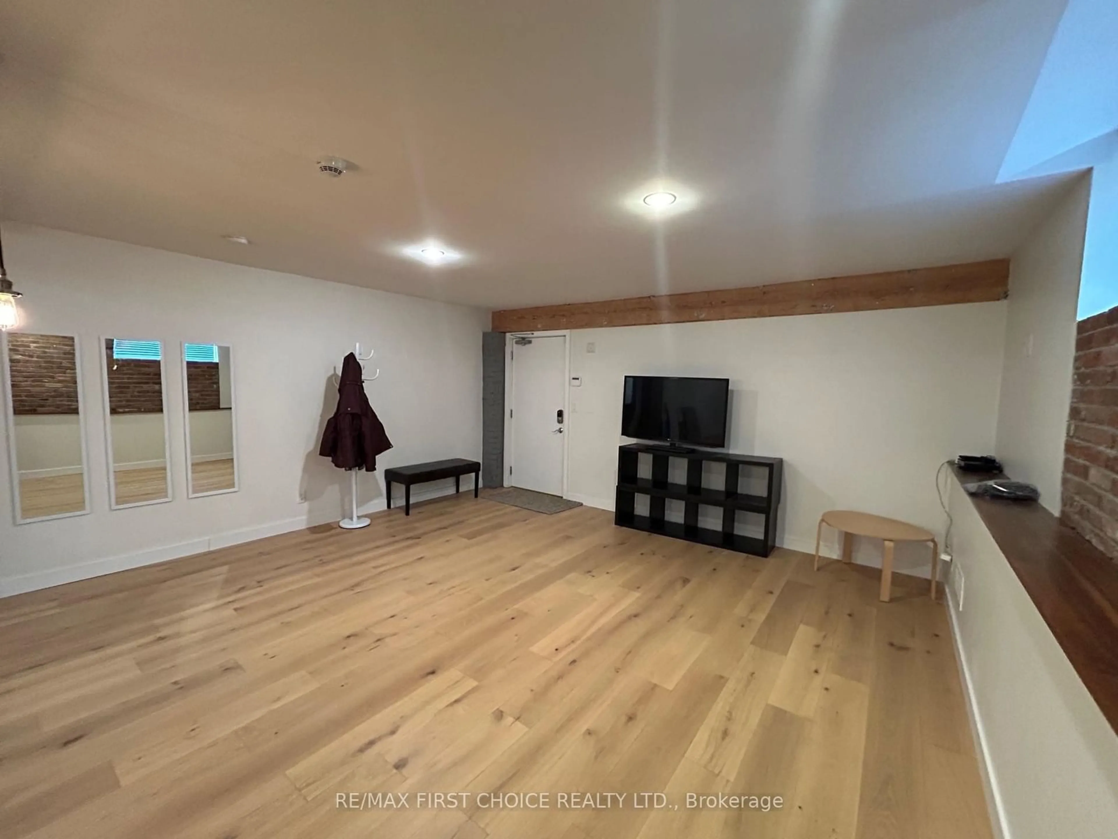A pic of a room for 37 Cumberland St #103, Thunder Bay Ontario P7B 2T4