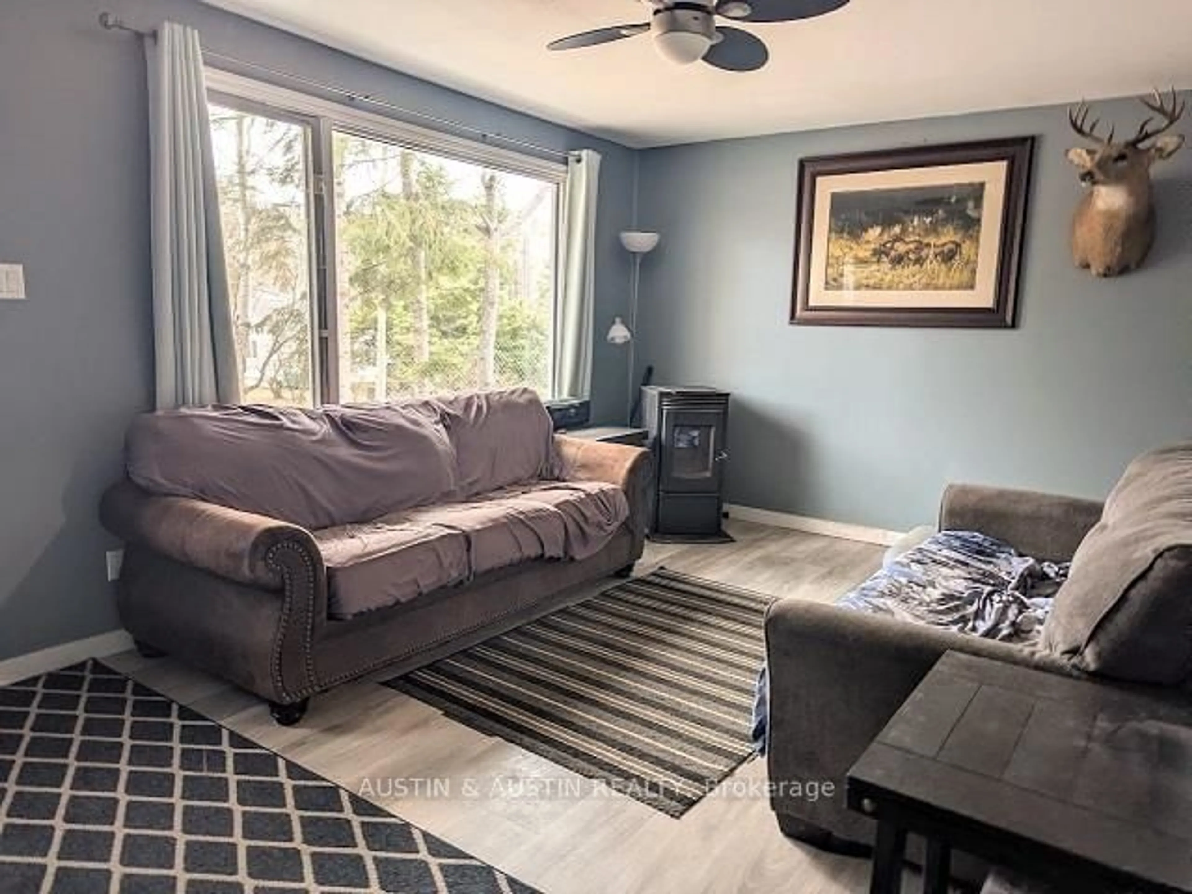 Living room with furniture, unknown for 33 Victoria St, Kenora Remote Area Ontario P0V 2W0