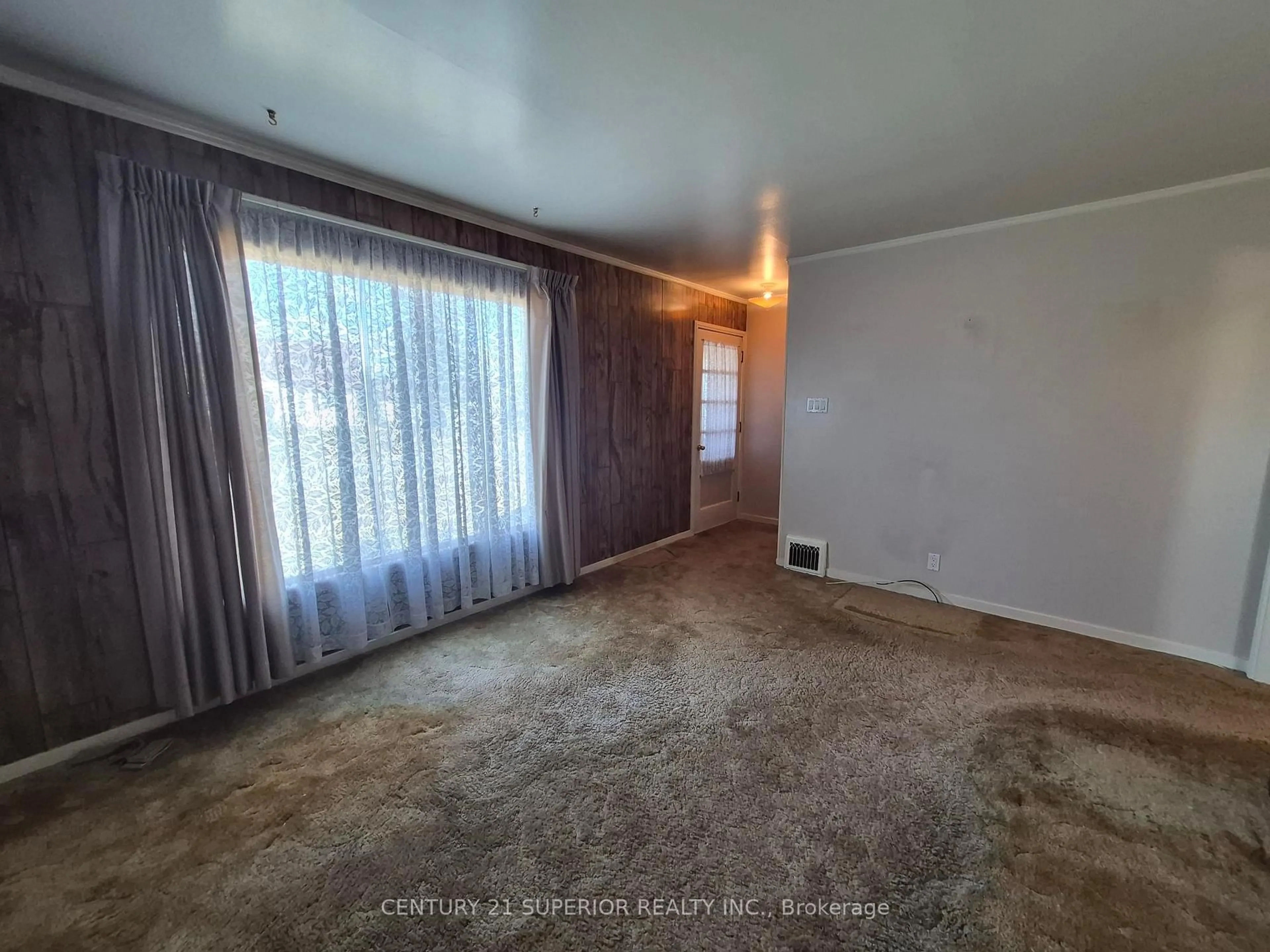 A pic of a room for 2 Laurier Ave, Terrace Bay Ontario P0T 2W0