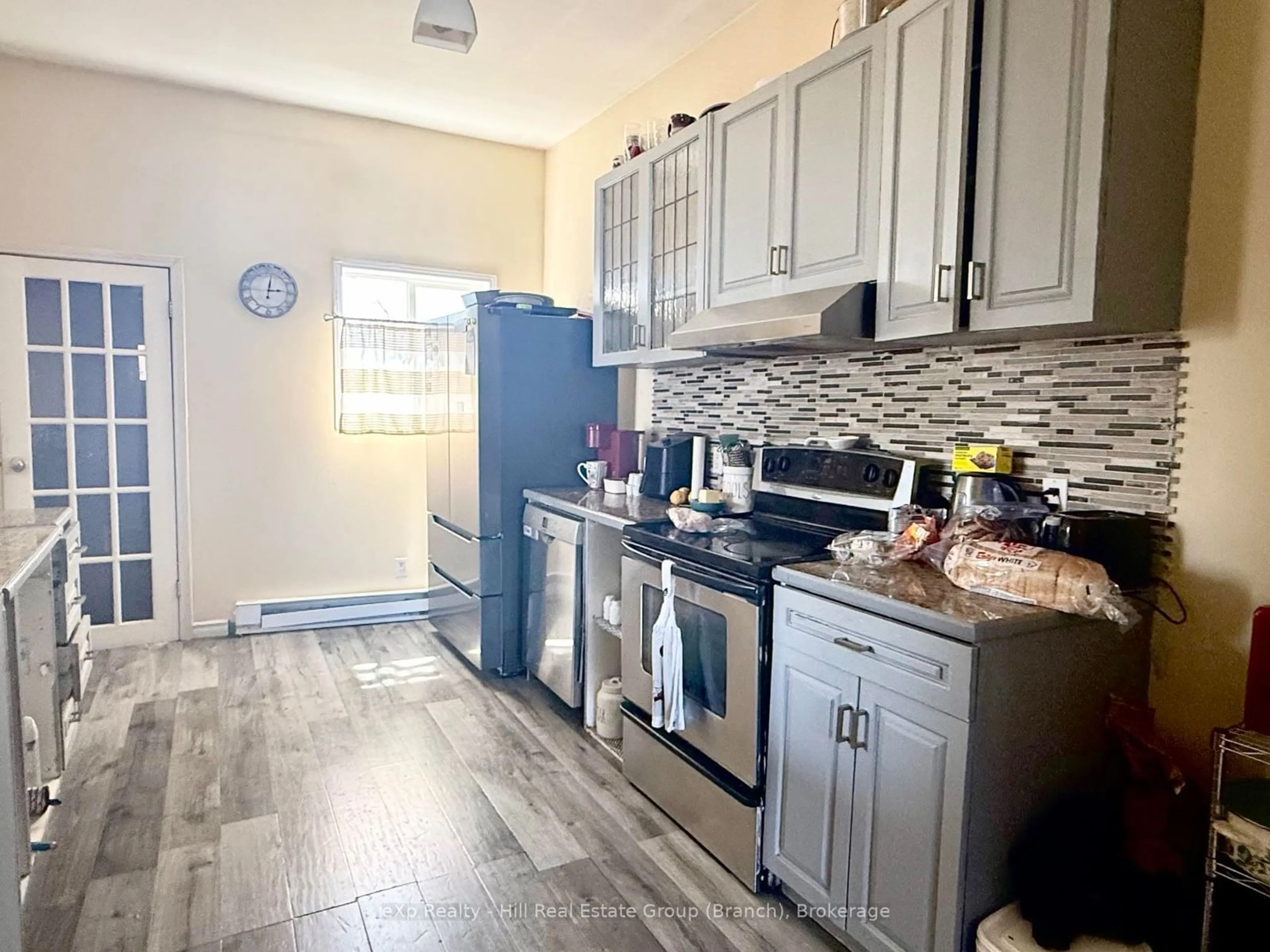 Standard kitchen, ceramic/tile floor for 214 Manitoba St, Schreiber Ontario P0T 2S0