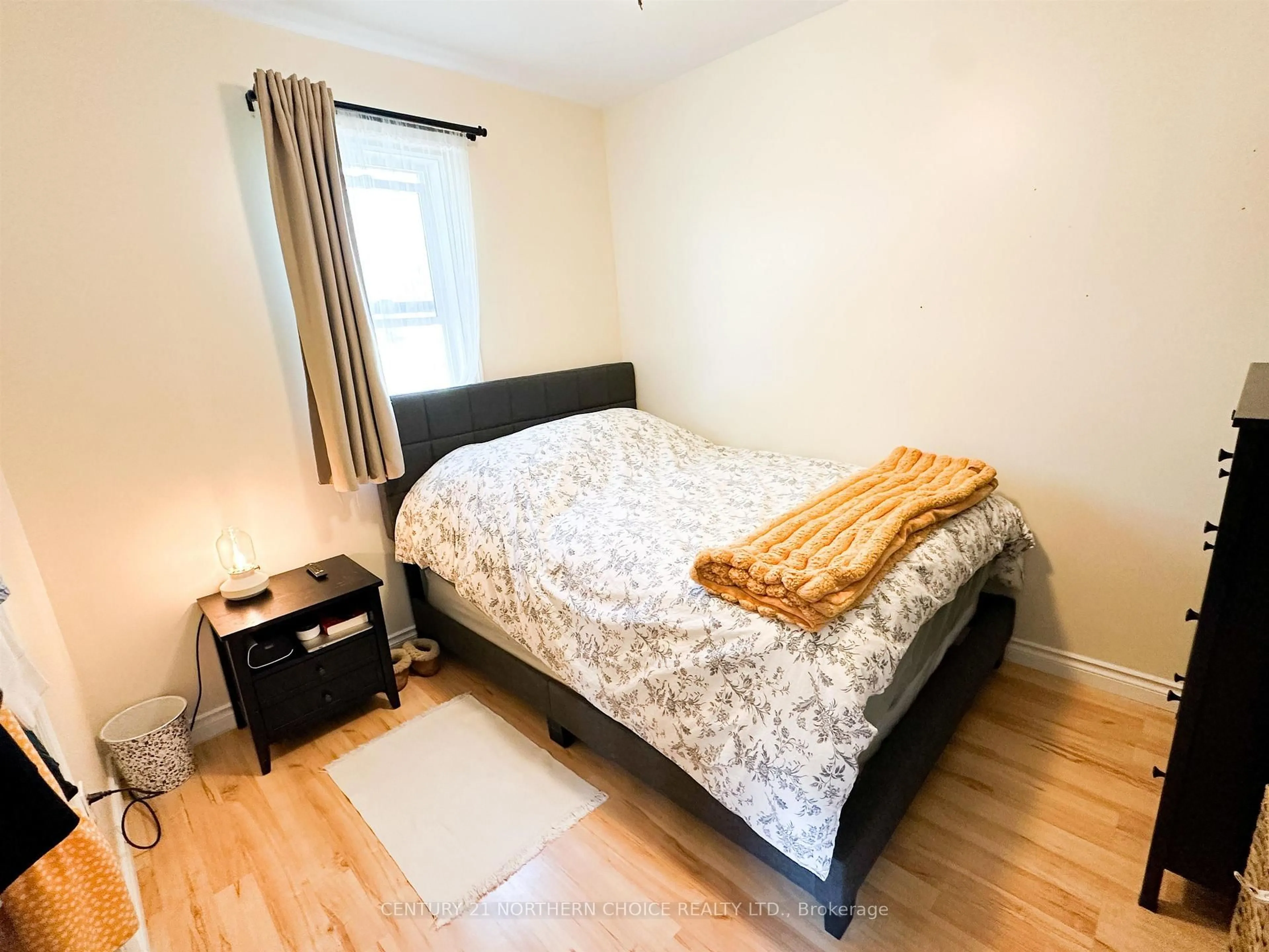 A pic of a room for 11 Pugsley St, Red Lake Ontario P0V 2M0