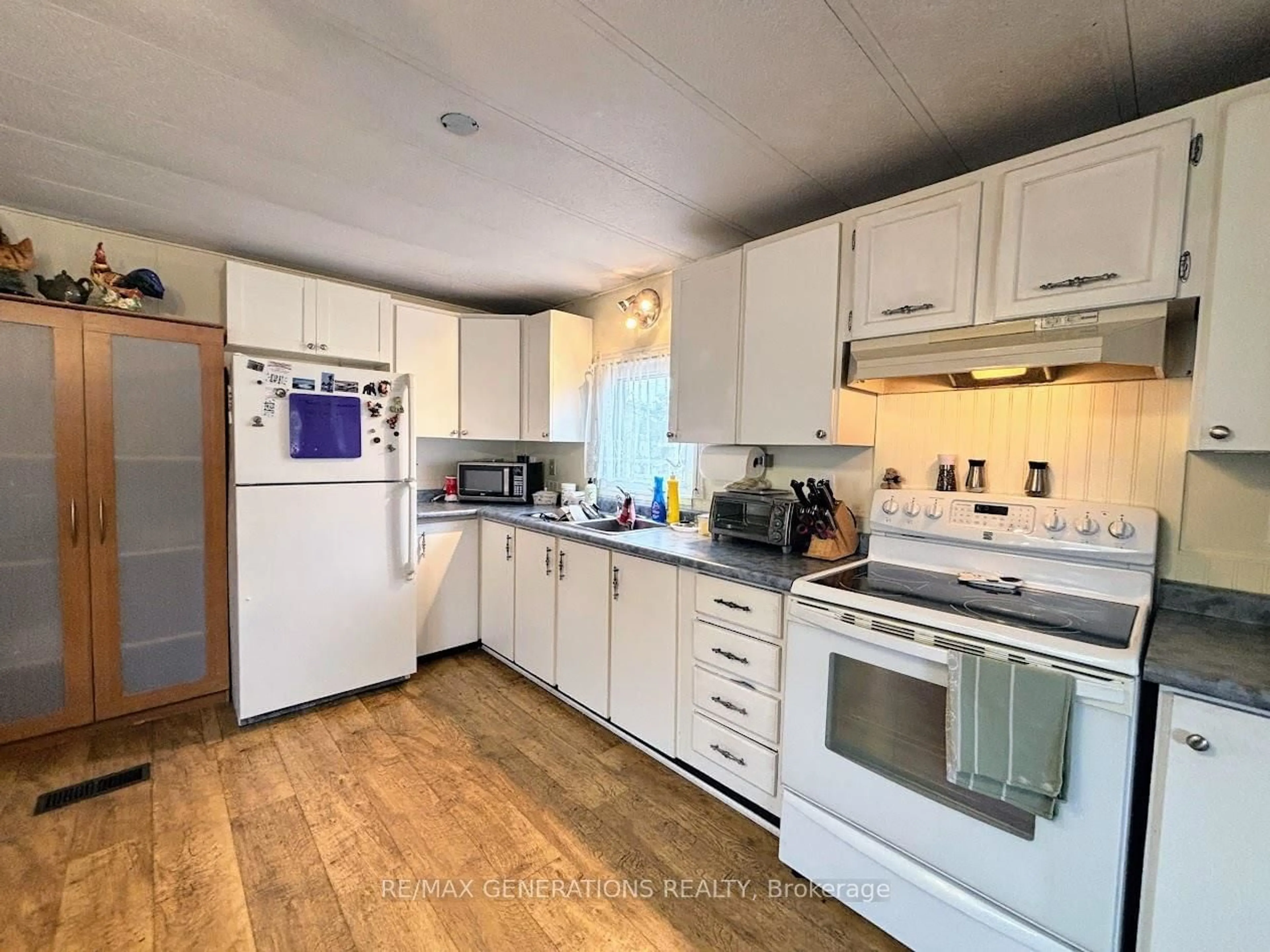 Standard kitchen, unknown for 22 Jackson Cres, Marathon Ontario P0T 2E0