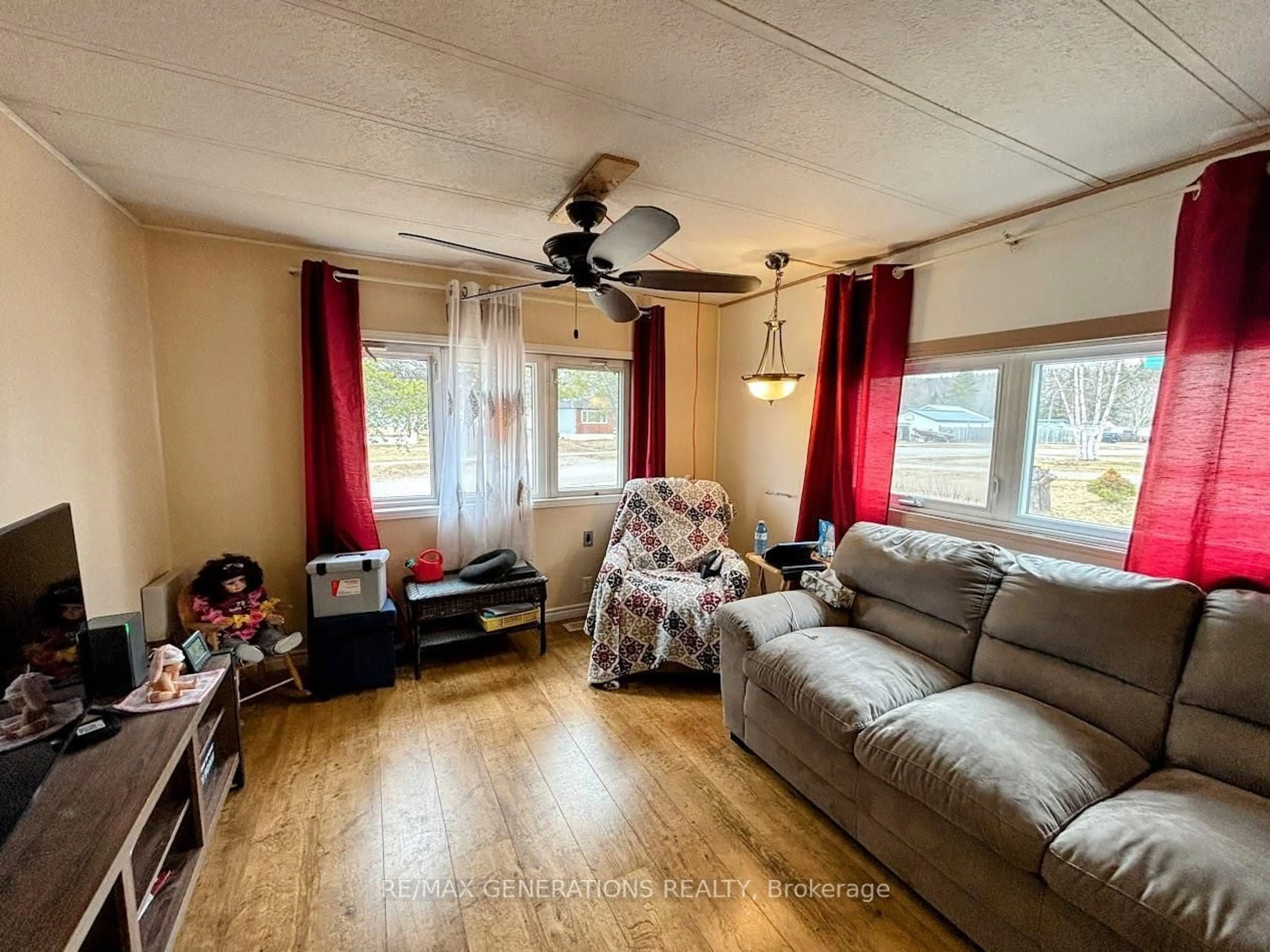 A pic of a room for 22 Jackson Cres, Marathon Ontario P0T 2E0