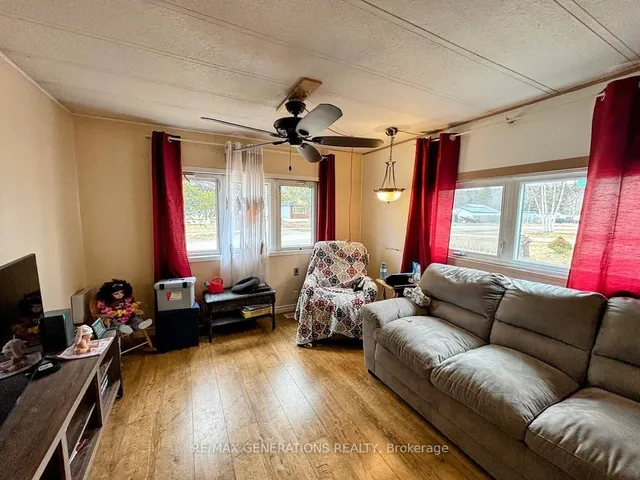 22 Jackson Cres, Marathon 3