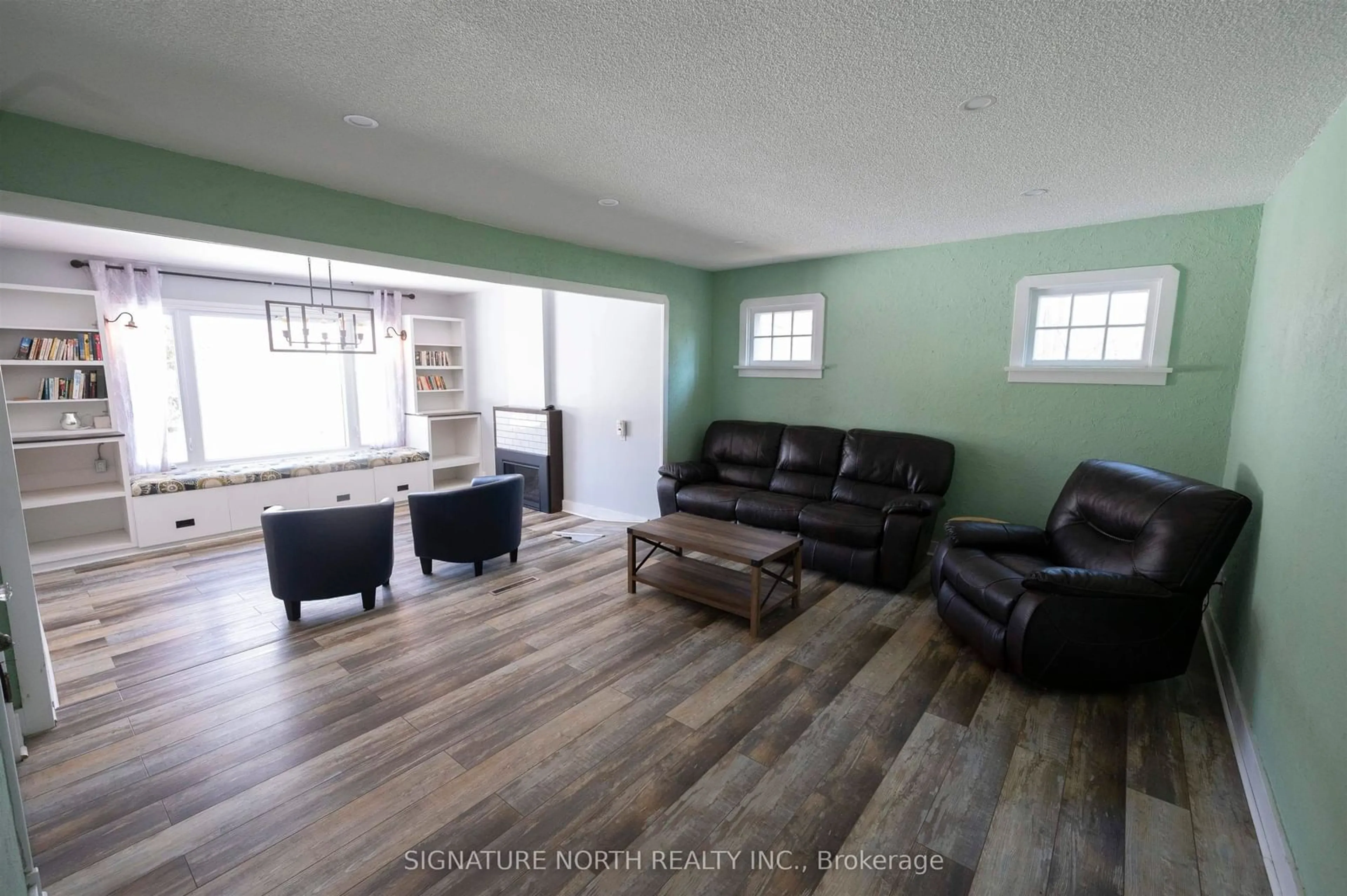 Living room with furniture, unknown for 1744 Broadway Avenue, Thunder Bay Ontario P7K 1M5