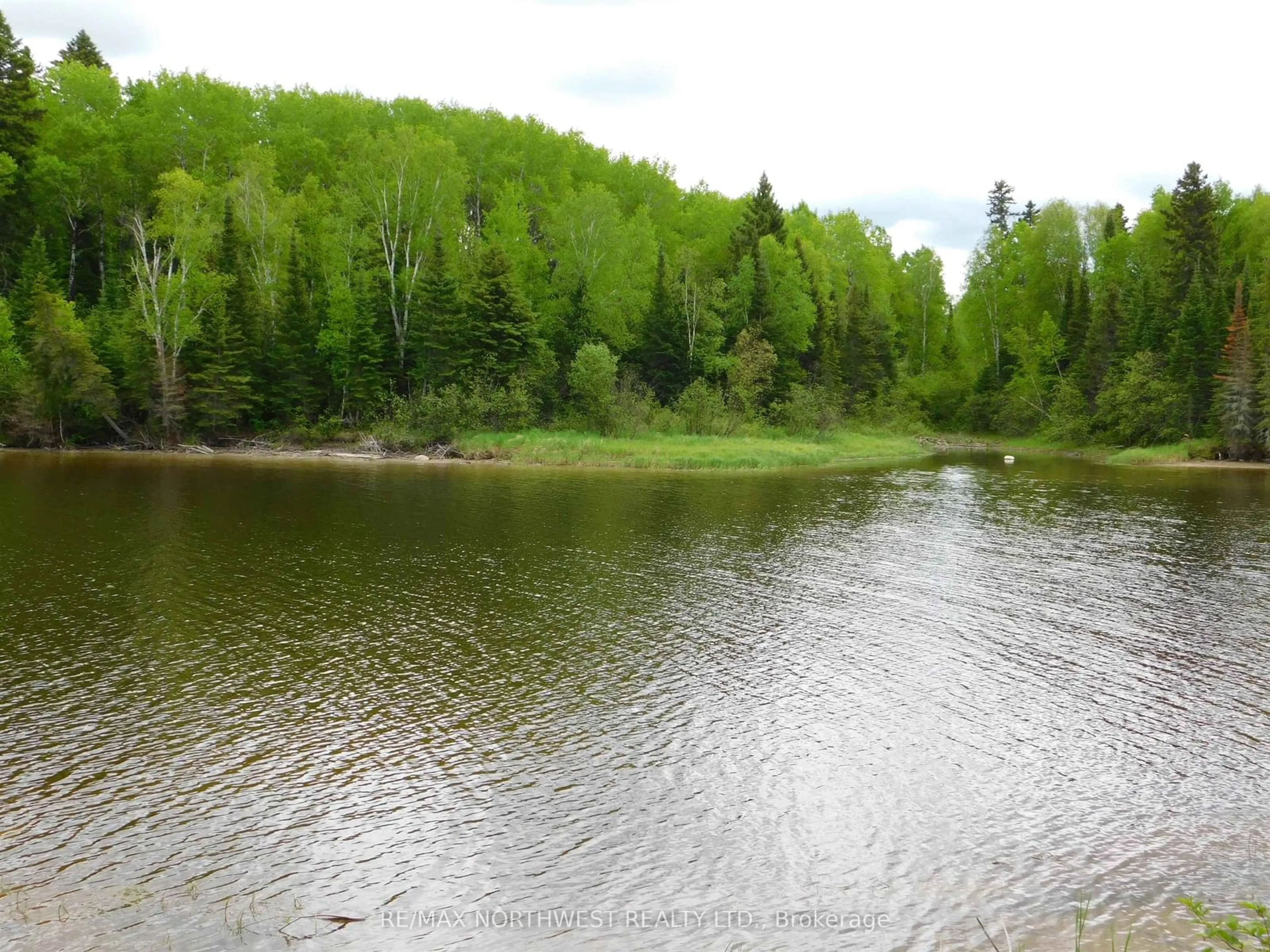 Blurry image for 150 White Wing Rd, Ear Falls Ontario P0V 1T0