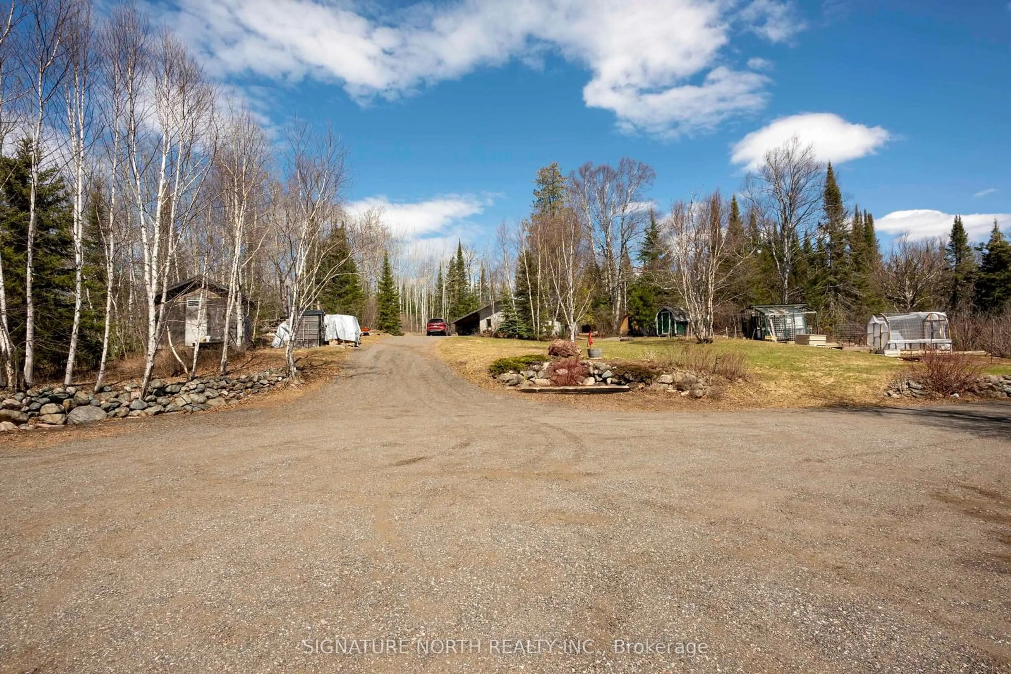 A pic from outside/outdoor area/front of a property/back of a property/a pic from drone, unknown for 281 Intola Road, Oliver Paipoonge Ontario P7G 0T6