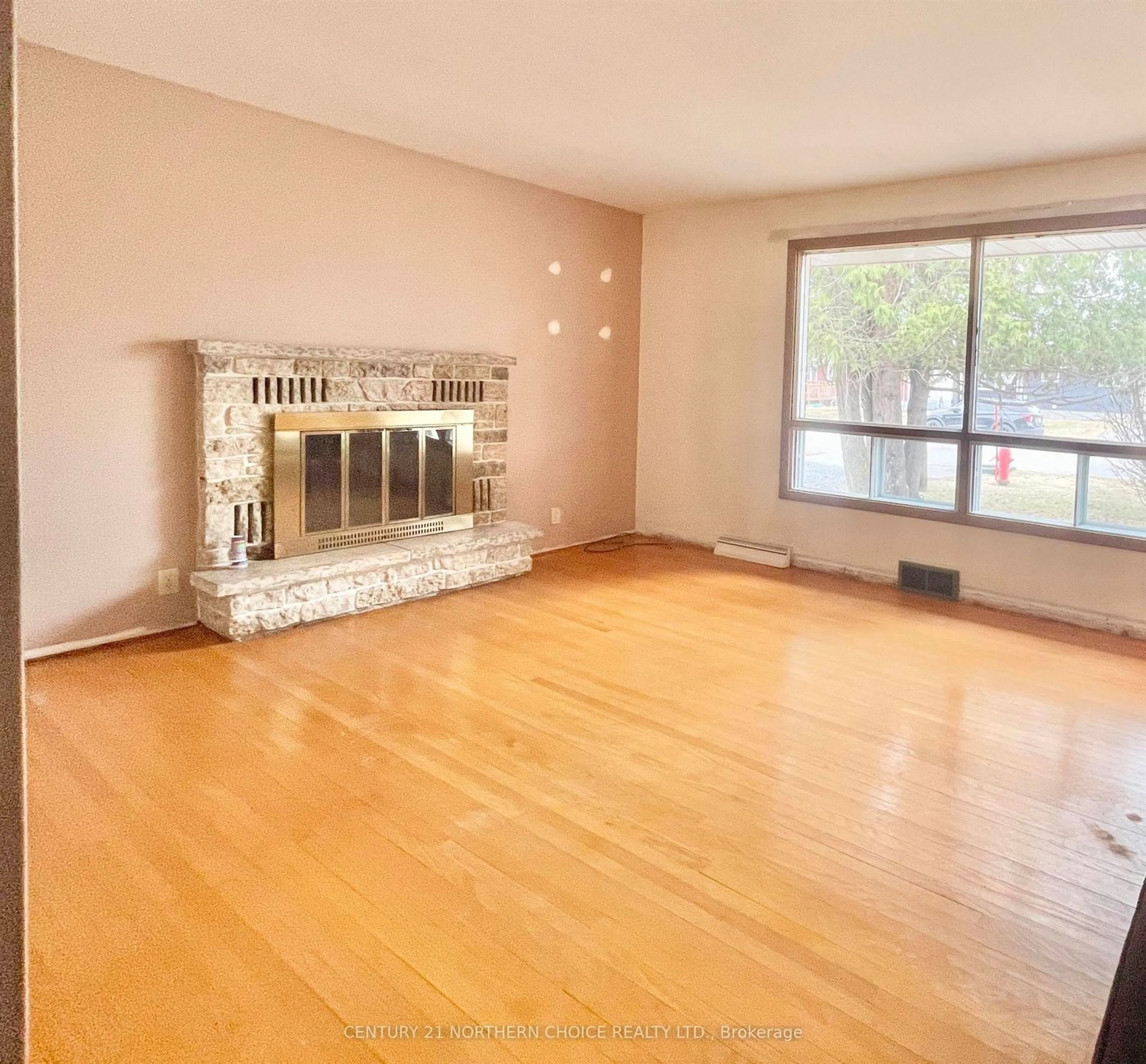A pic of a room for 45 Dingwall Pkwy, Dryden Ontario P8N 1T5