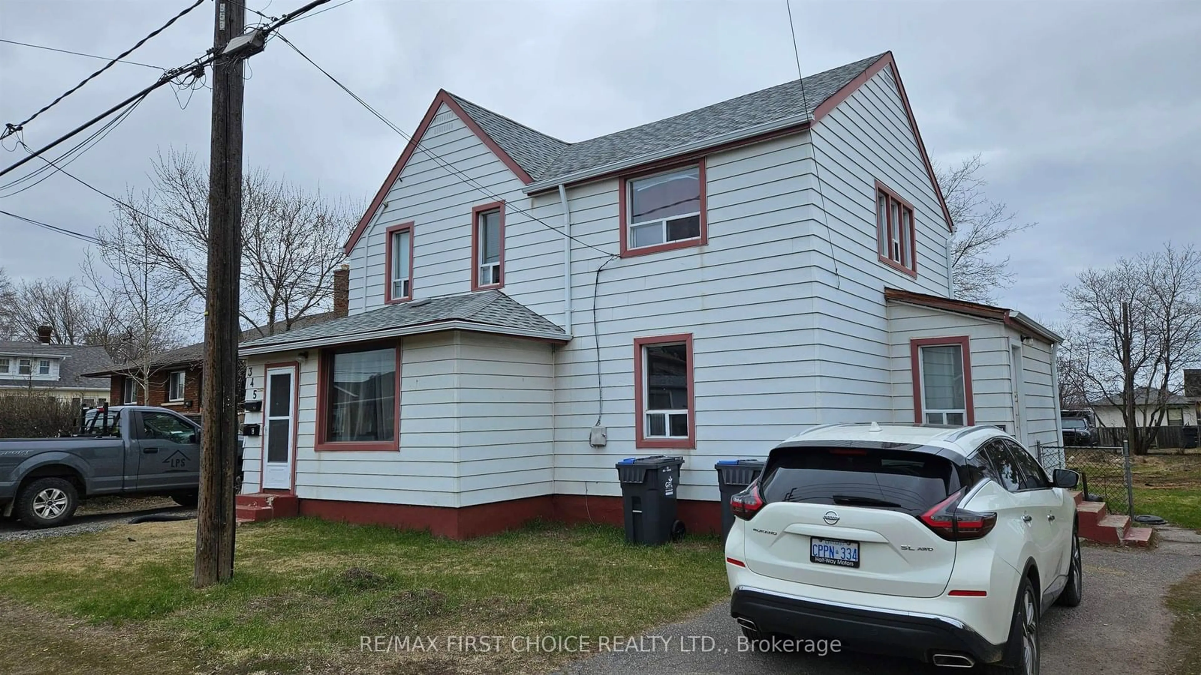 Unknown for 345 Ray Blvd, Thunder Bay Ontario P7B 4E5