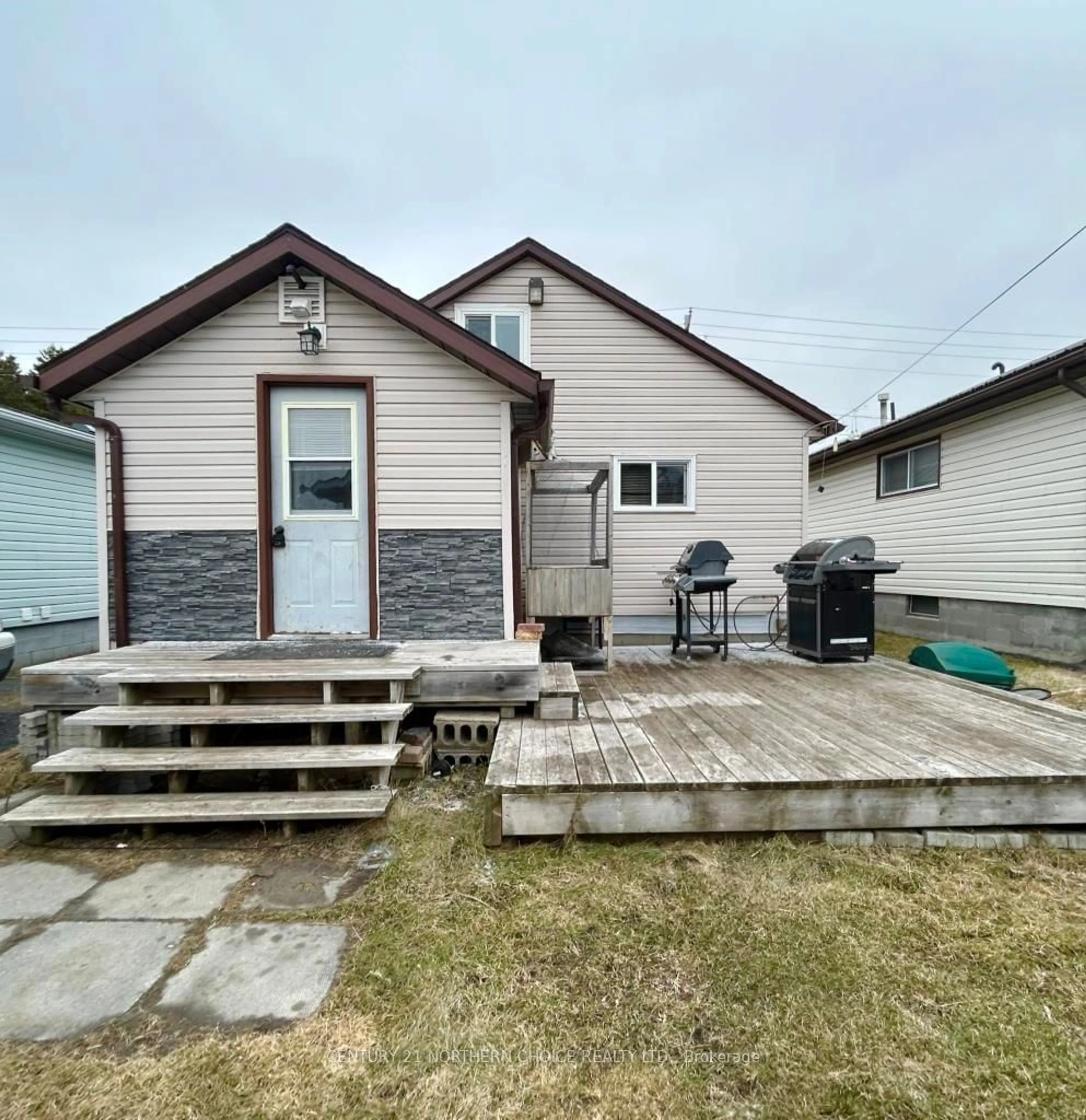 Unknown for 1011 Portage Avenue N, Fort Frances Ontario P9A 2B1