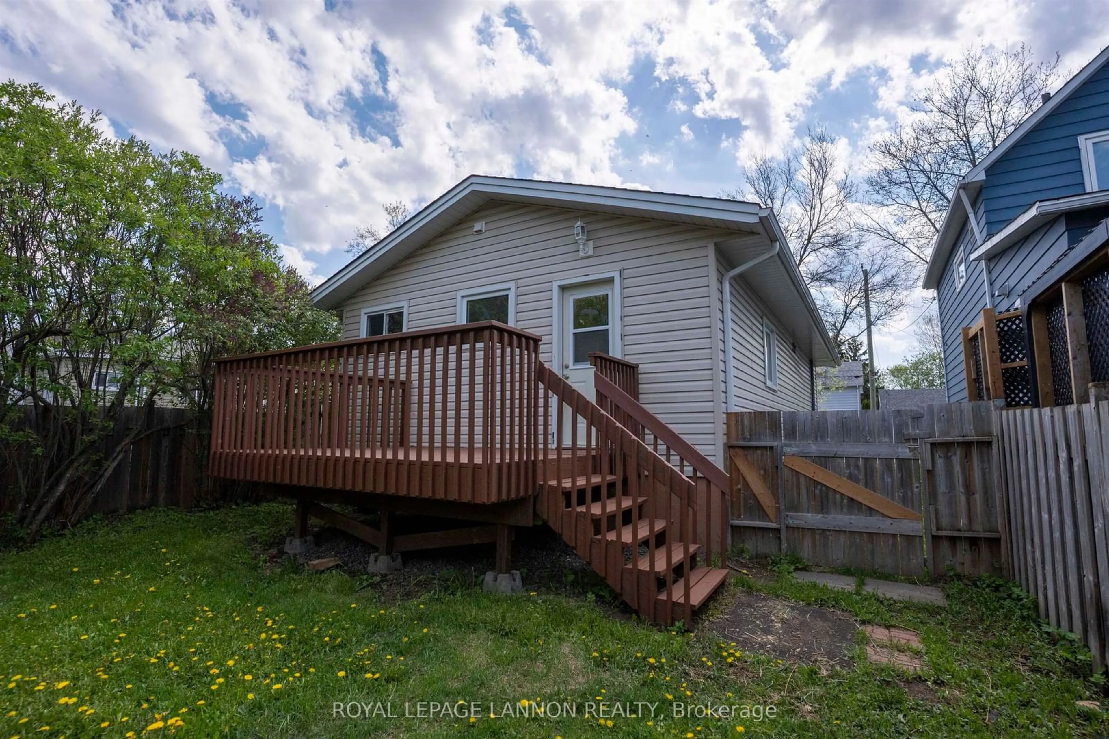 Unknown for 138 Windemere Ave. S., Thunder Bay Ontario P7A 6B4