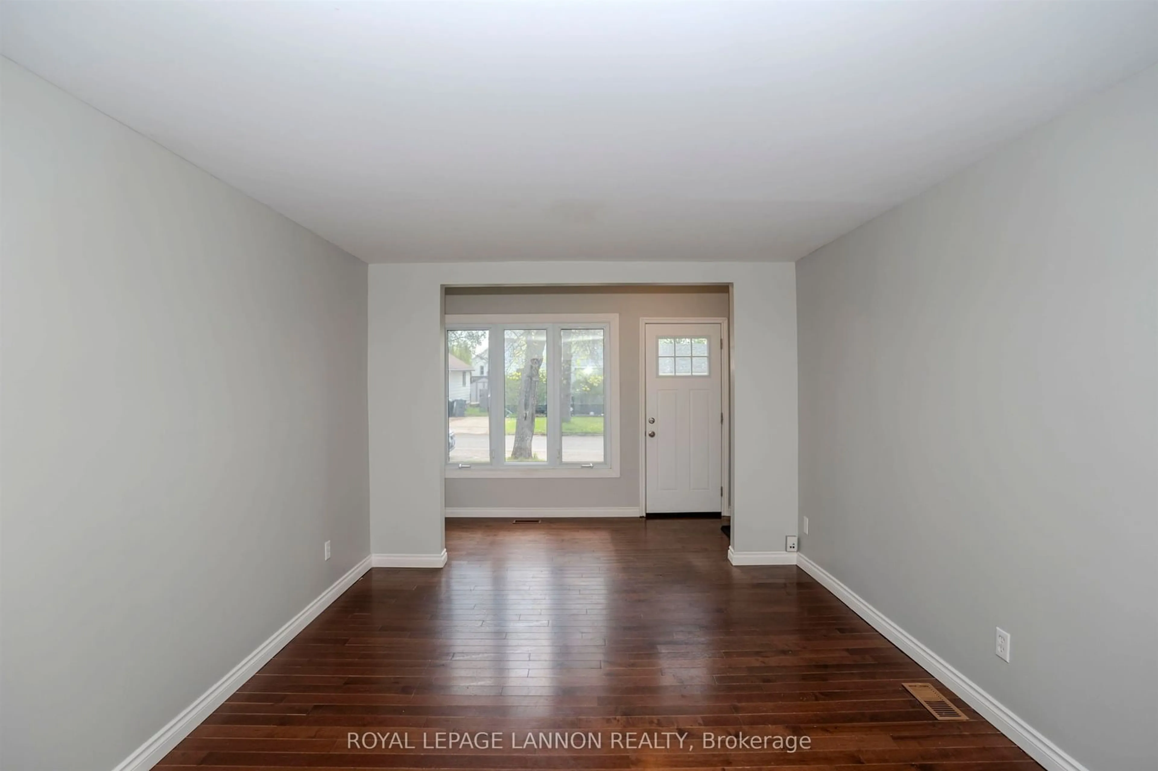 A pic of a room for 138 Windemere Ave. S., Thunder Bay Ontario P7A 6B4