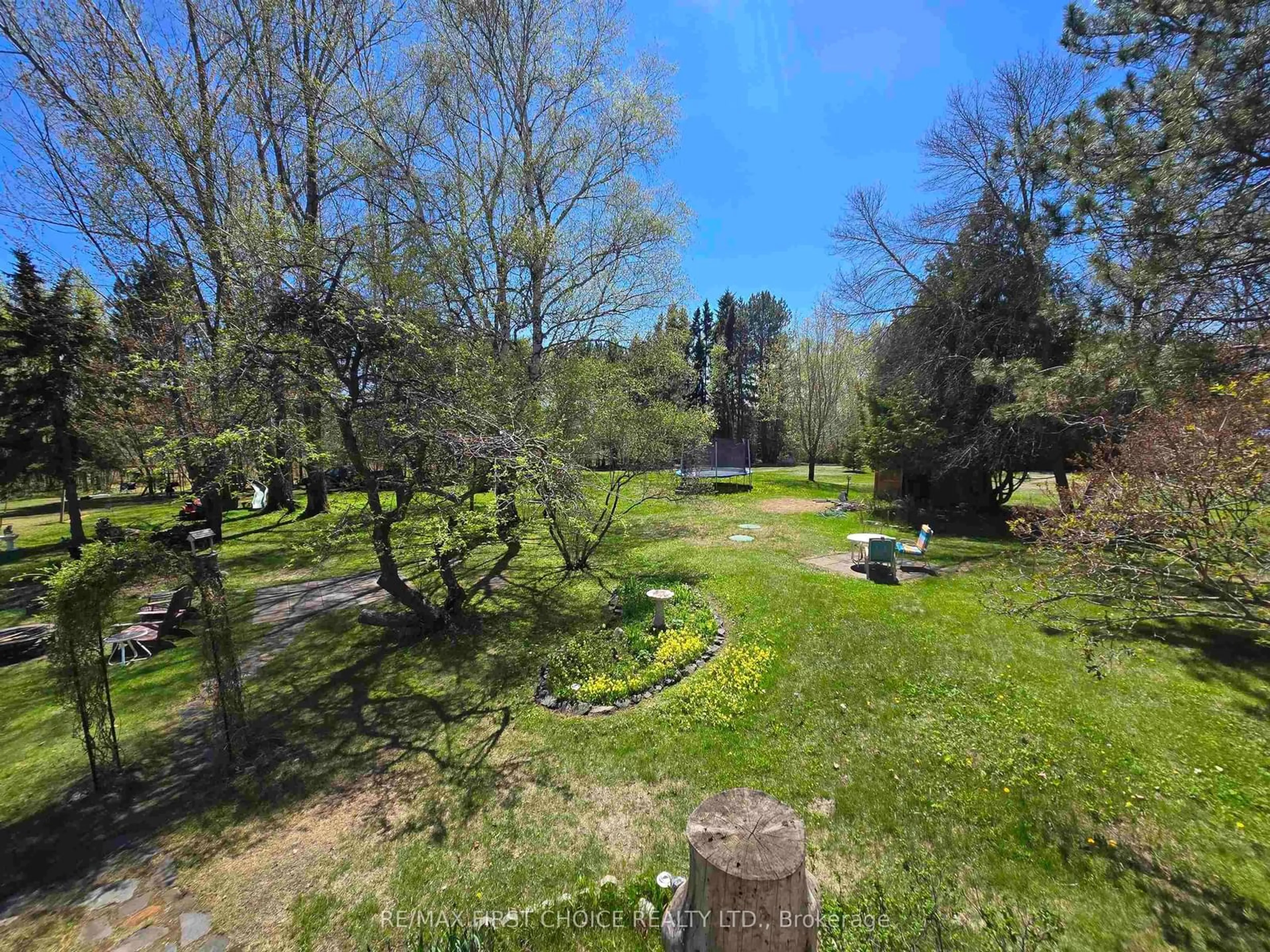A pic from outside/outdoor area/front of a property/back of a property/a pic from drone, forest/trees view for 491 Lakeshore Dr, Shuniah Ontario P7A 0P9