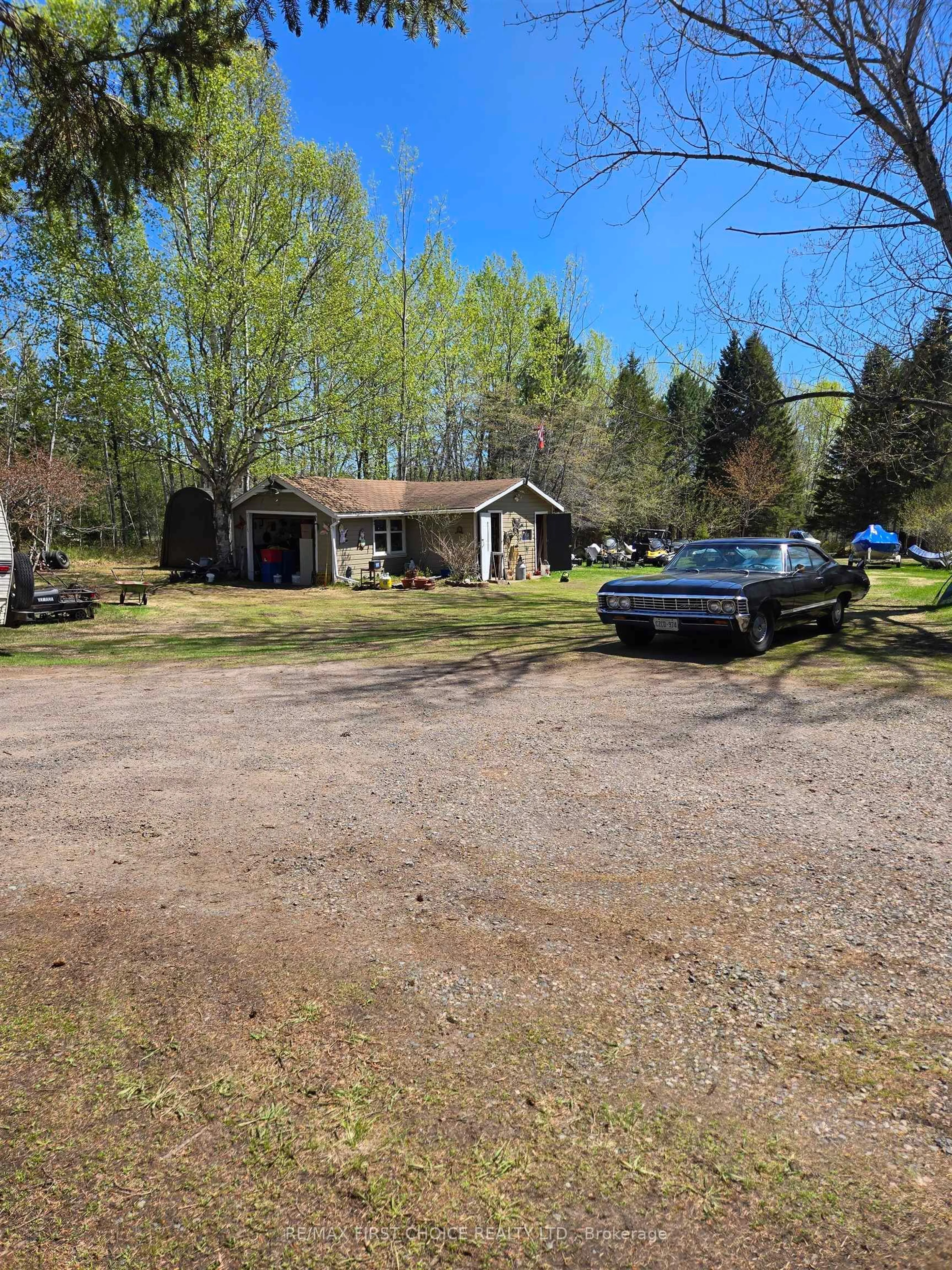 A pic from outside/outdoor area/front of a property/back of a property/a pic from drone, street for 491 Lakeshore Dr, Shuniah Ontario P7A 0P9