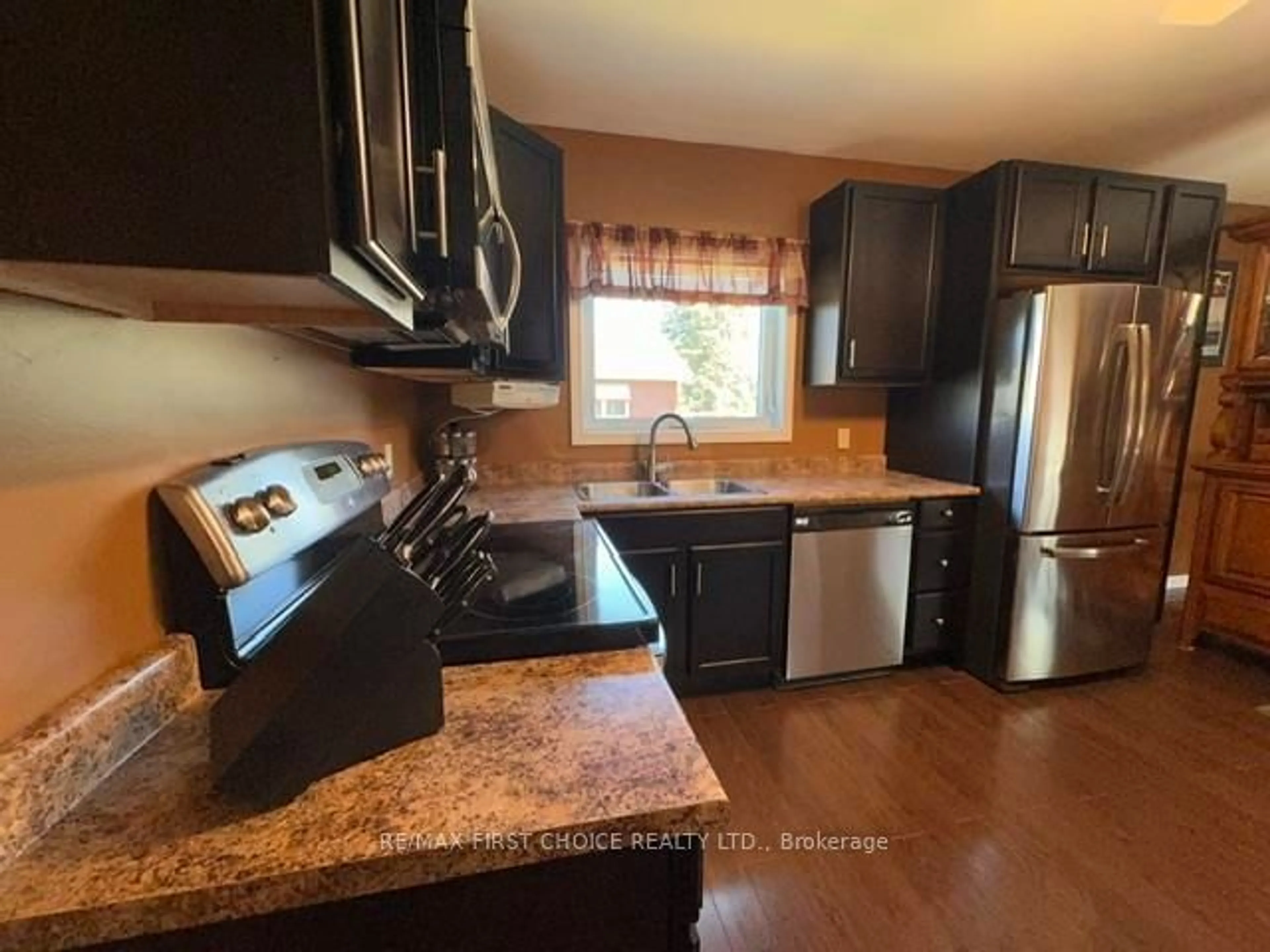 Unknown for 45 Kenogami Ave, Thunder Bay Ontario P7A 6C8