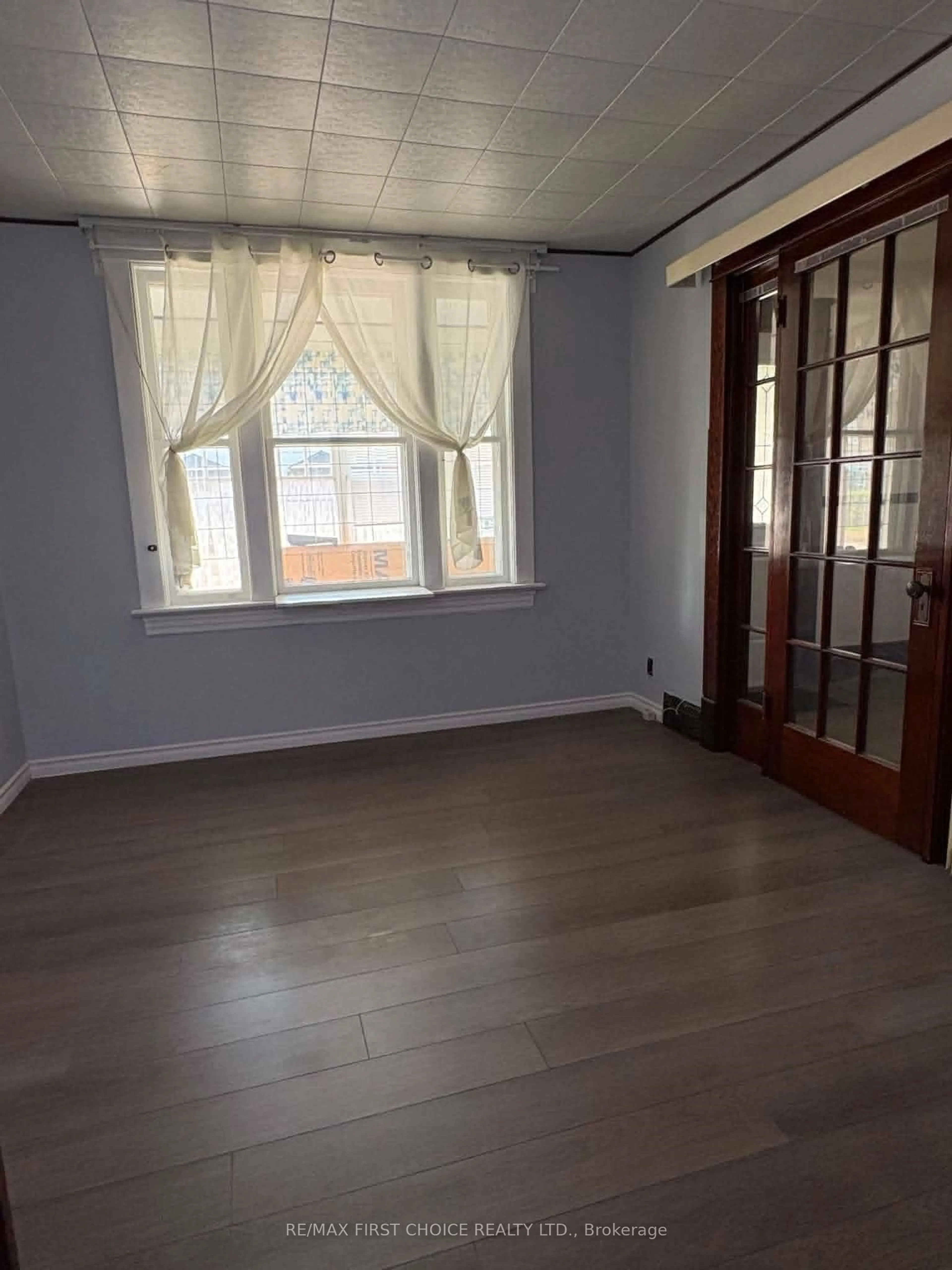 A pic of a room for 310 Brodie St, Thunder Bay Ontario P7C 3S7
