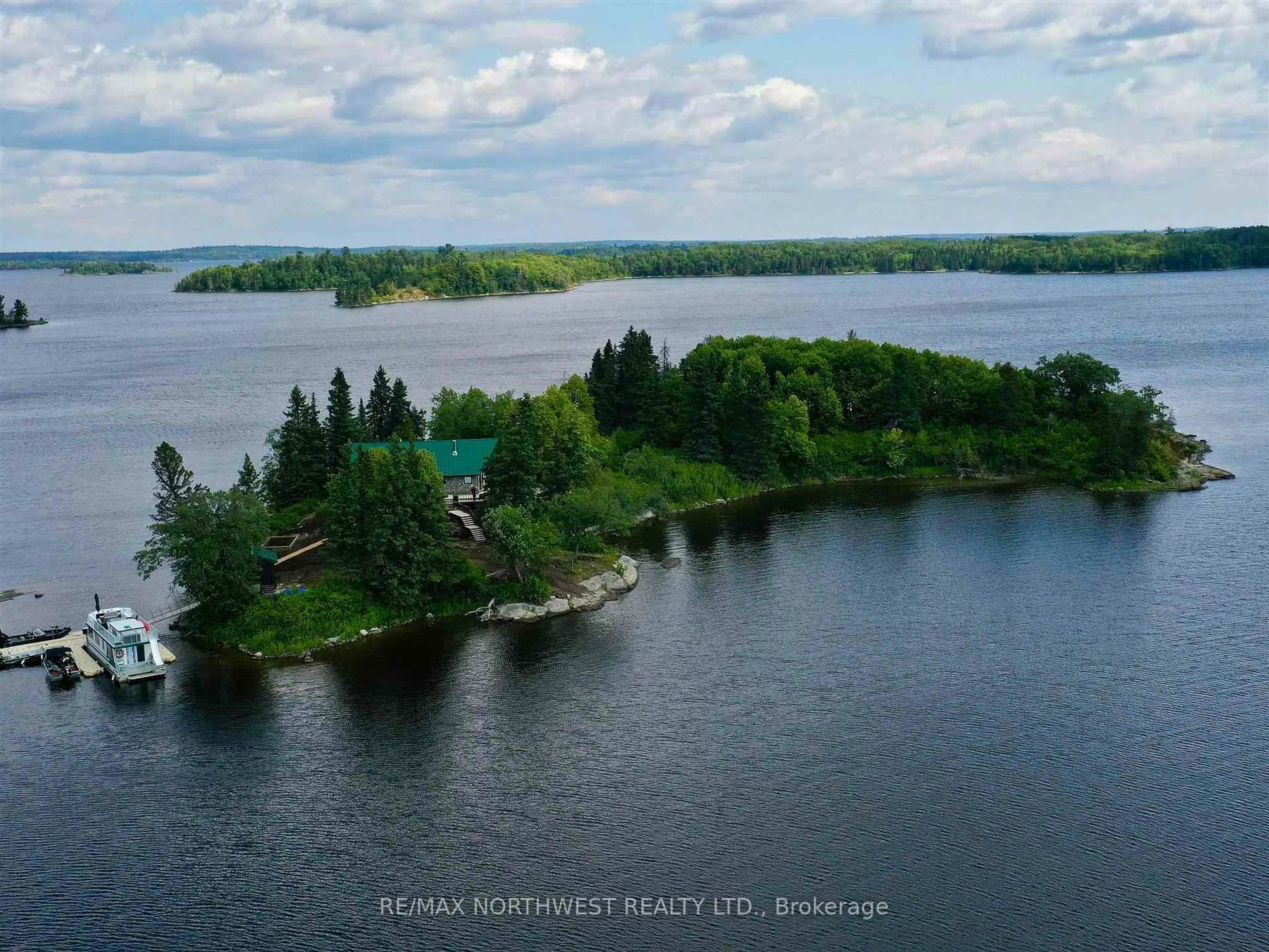 A pic from outside/outdoor area/front of a property/back of a property/a pic from drone, water/lake/river/ocean view for Private Island Lake of the Woods, Kenora Remote Area Ontario P0X 1C0