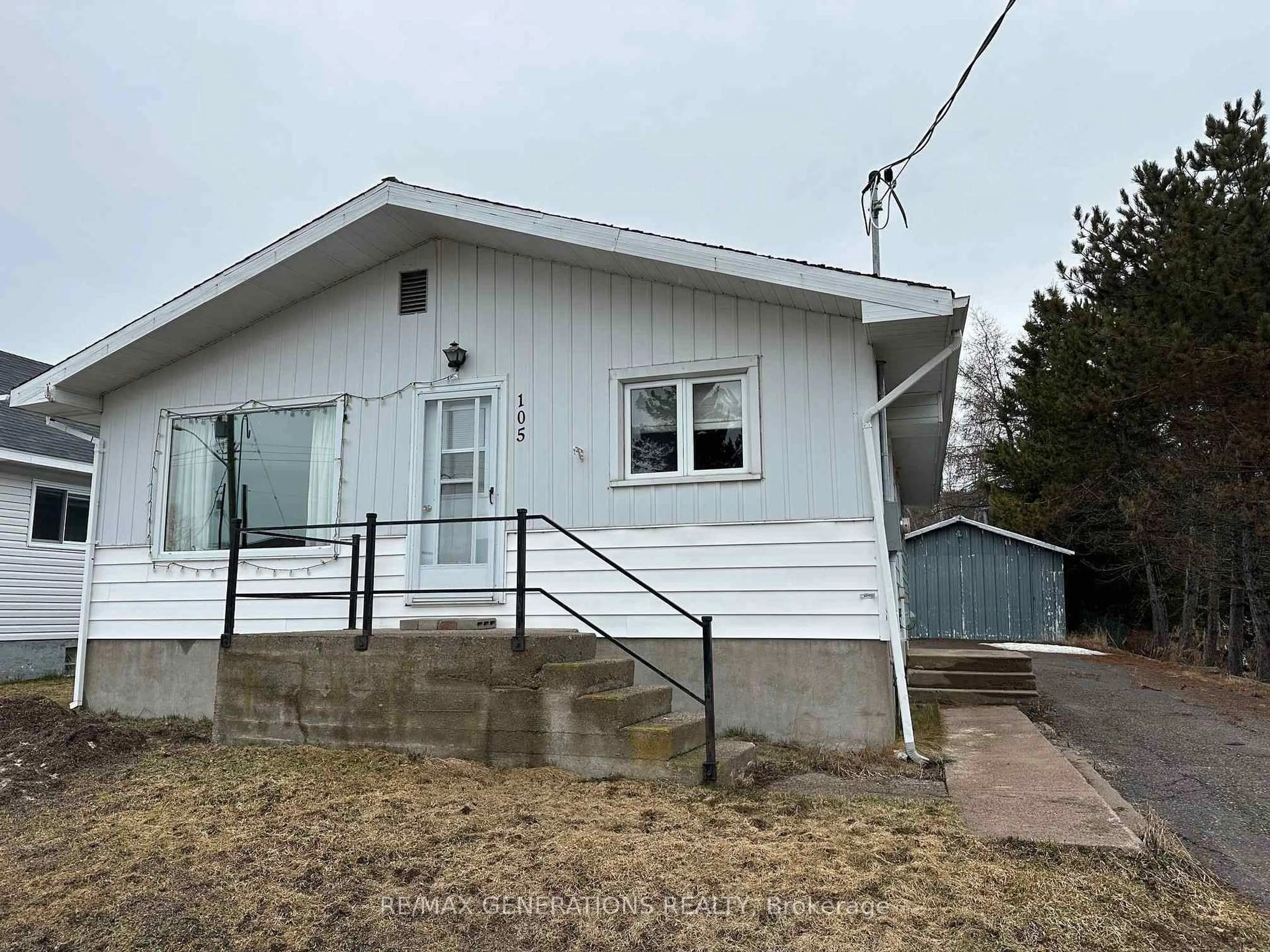 Unknown for 105 Columbia St, Schreiber Ontario P0T 2S0