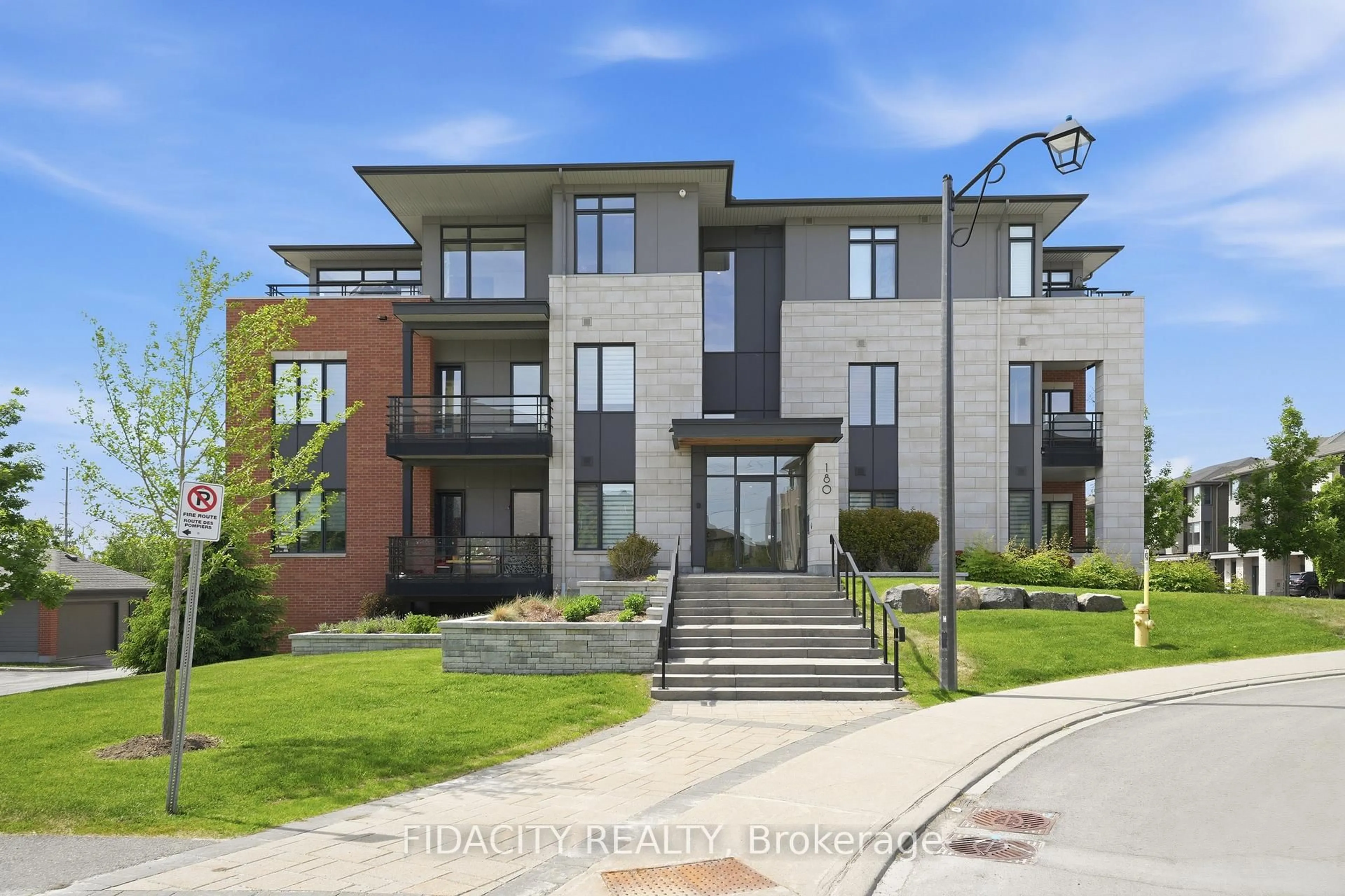 Unknown for 180 Boundstone Way #301, Ottawa Ontario K2T 0M9