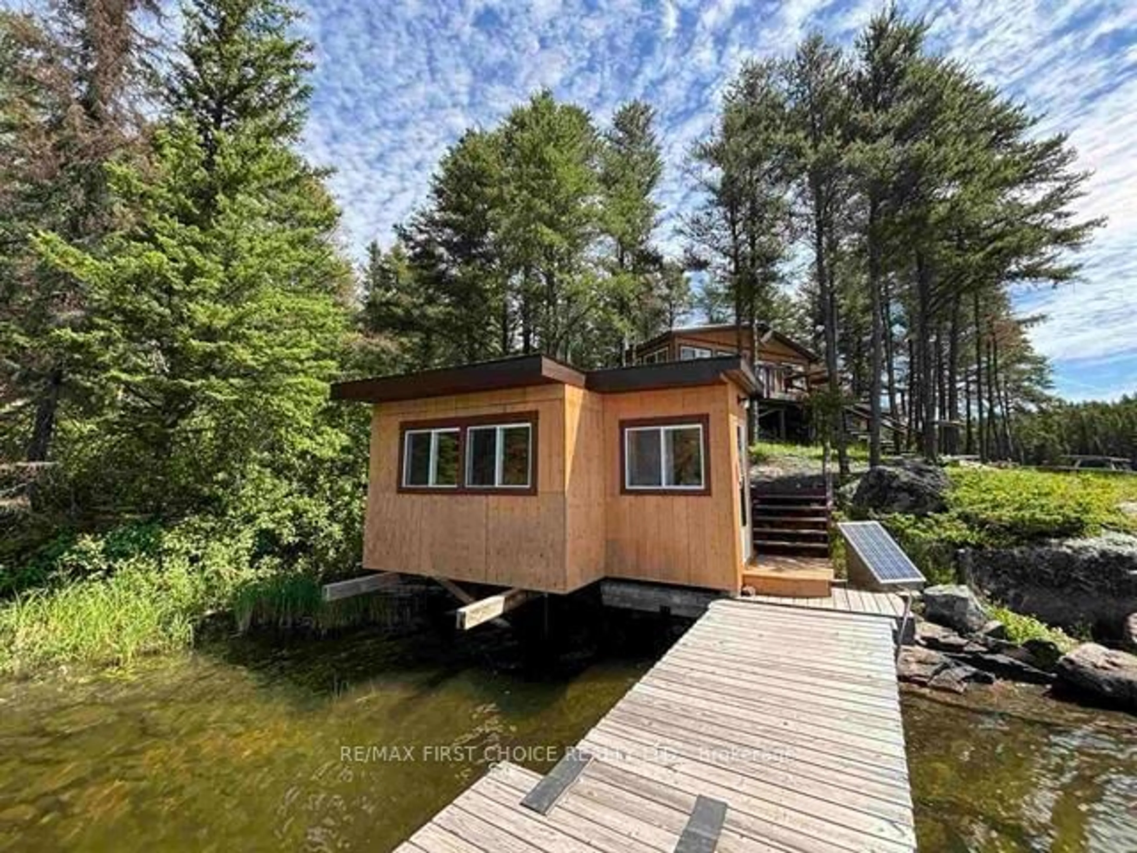 Shed for 1 Viking Island, Kenora Remote Area Ontario P0X 1C0