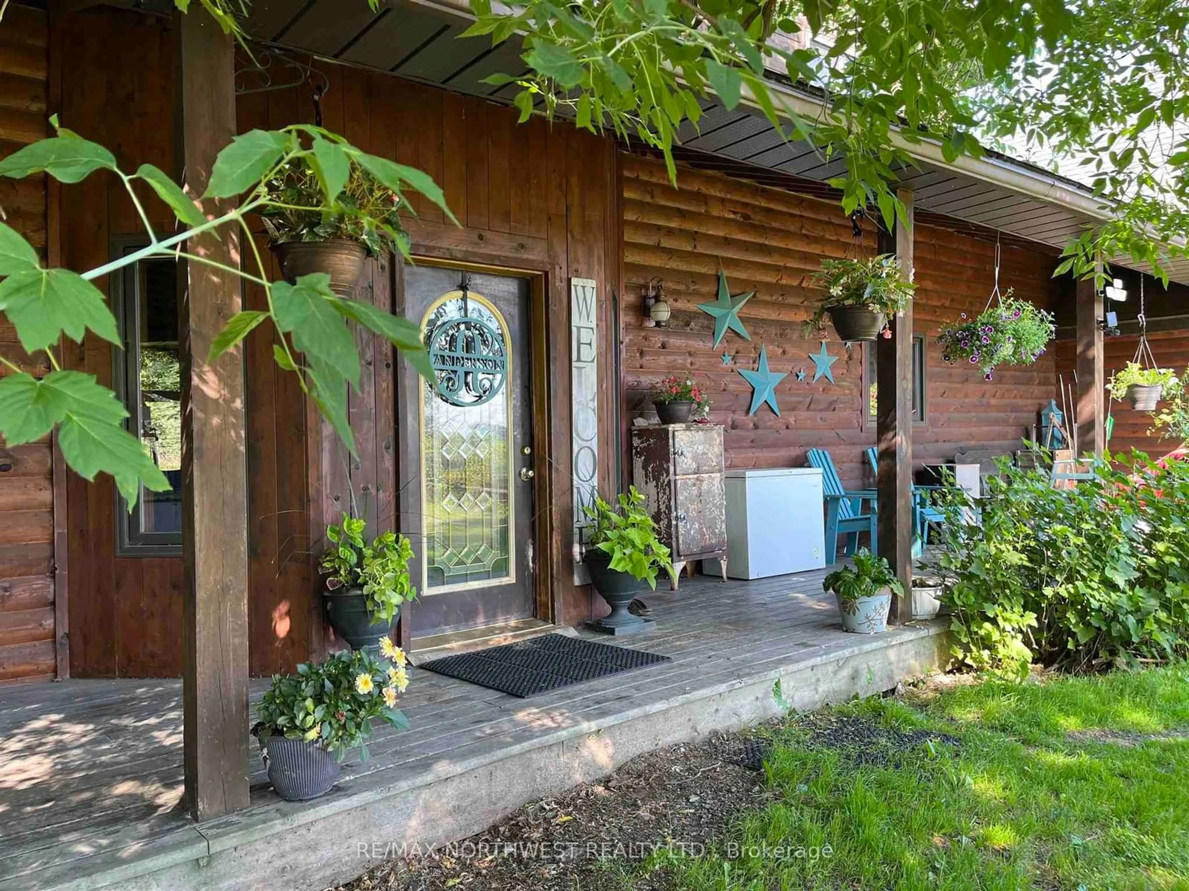 Indoor entryway for 619 Cameron Road, Morley Ontario P0W 1N0