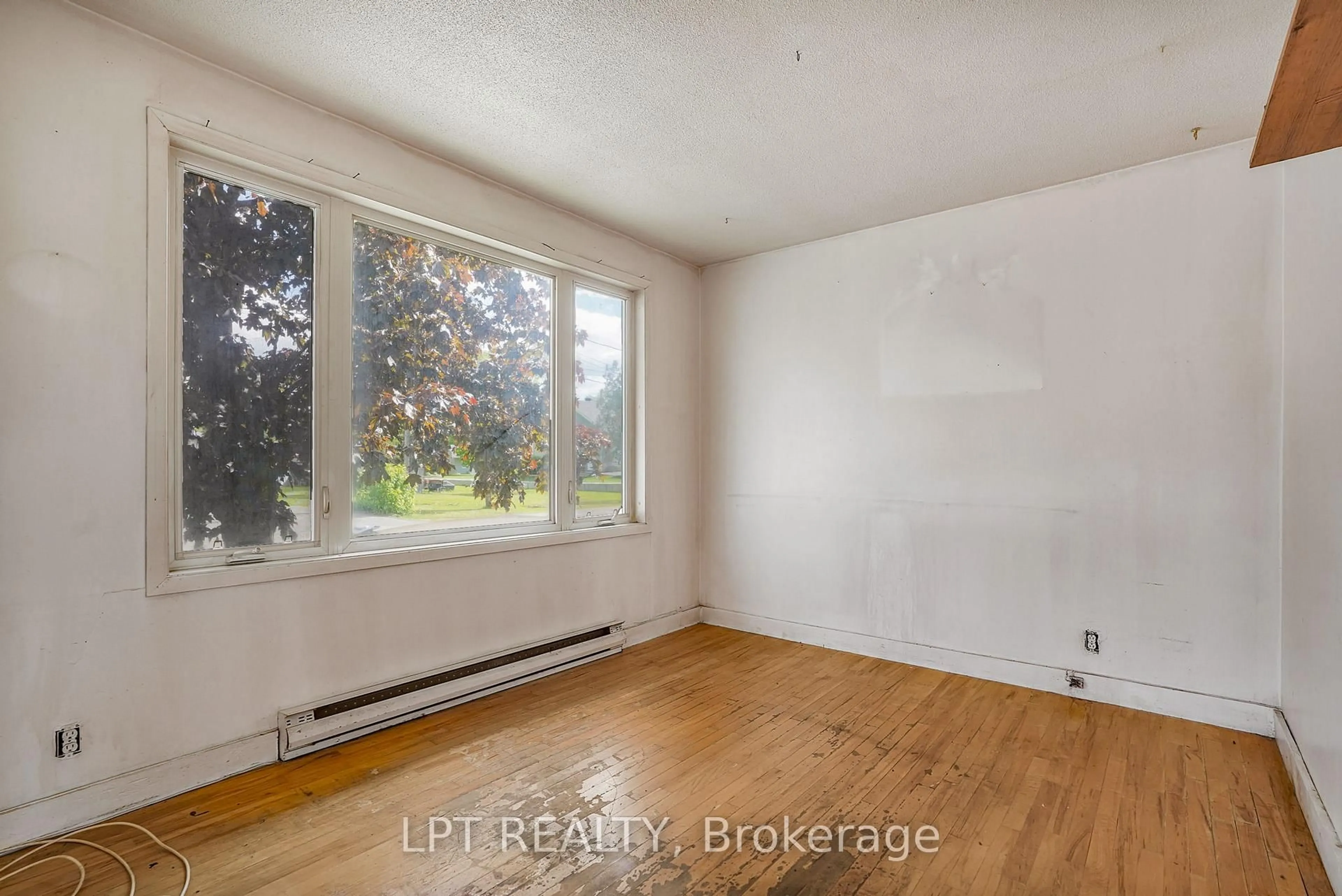 A pic of a room for 31 Johnston St, Alfred and Plantagenet Ontario K0B 1A0