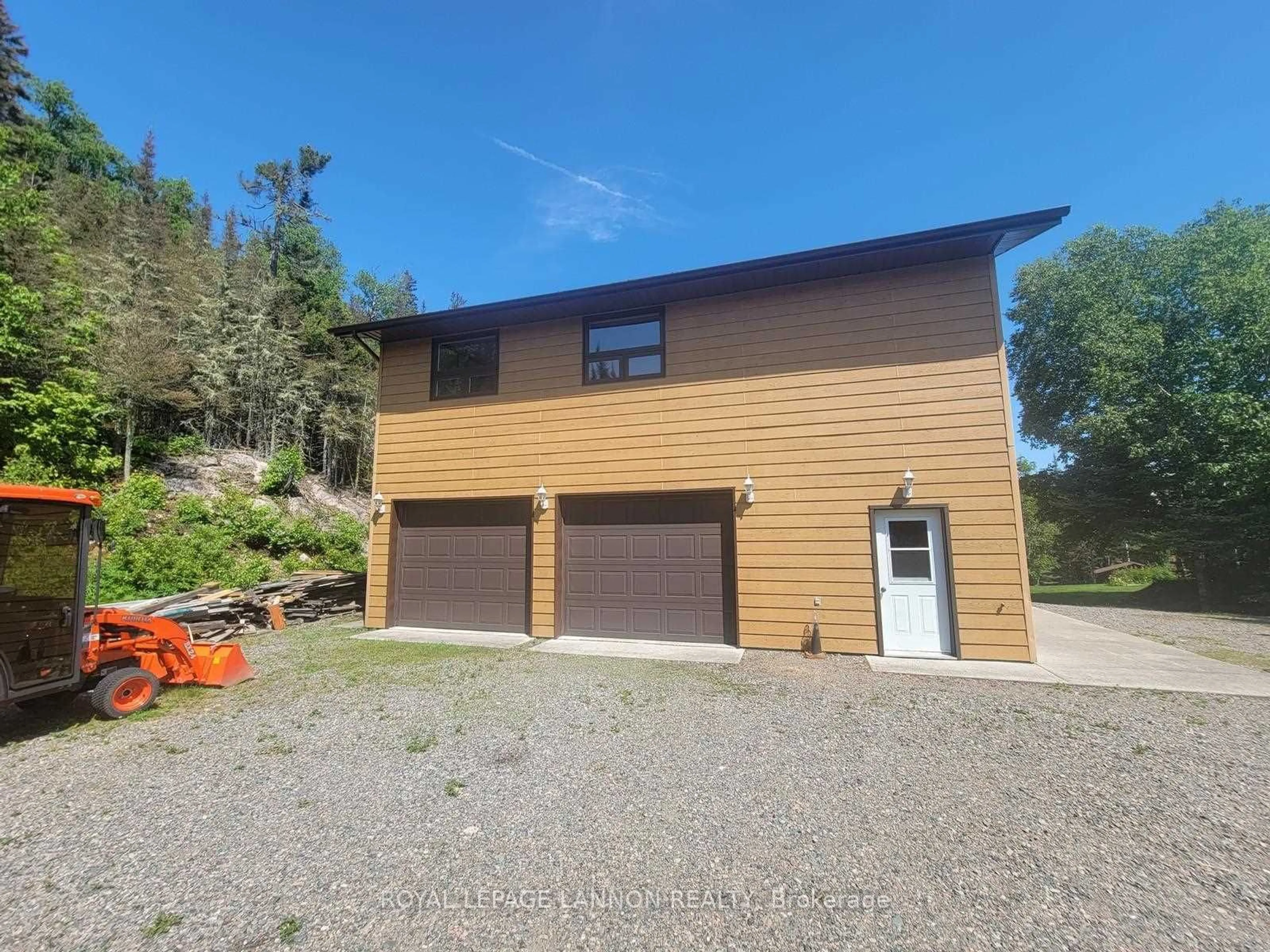 A pic from outside/outdoor area/front of a property/back of a property/a pic from drone, building for 40 HUNTER Rd, Thunder Bay Remote Area Ontario P0T 2S0