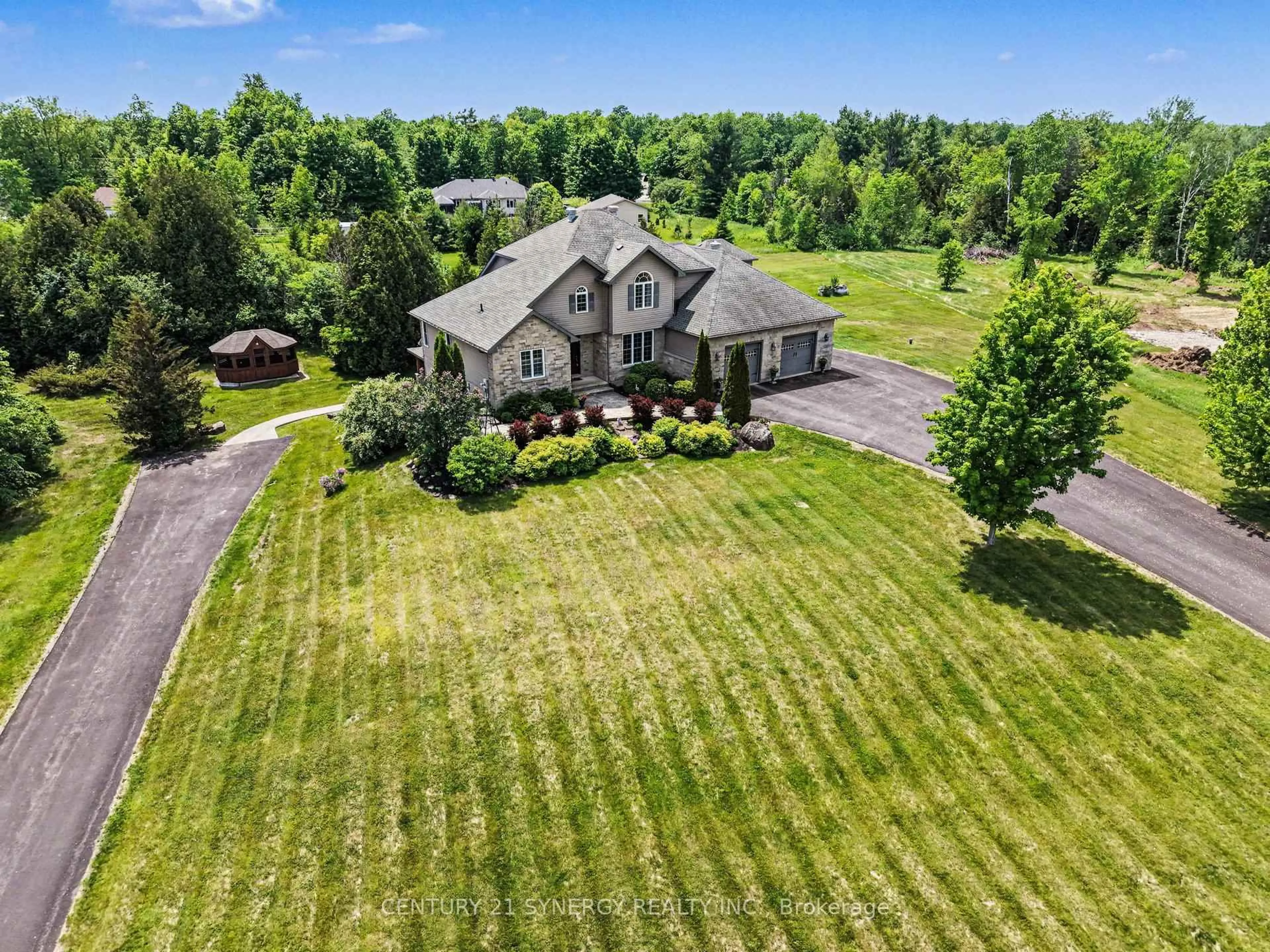A pic from outside/outdoor area/front of a property/back of a property/a pic from drone, unknown for 30 Basswood Cres, Rideau Lakes Ontario K7A 0C8
