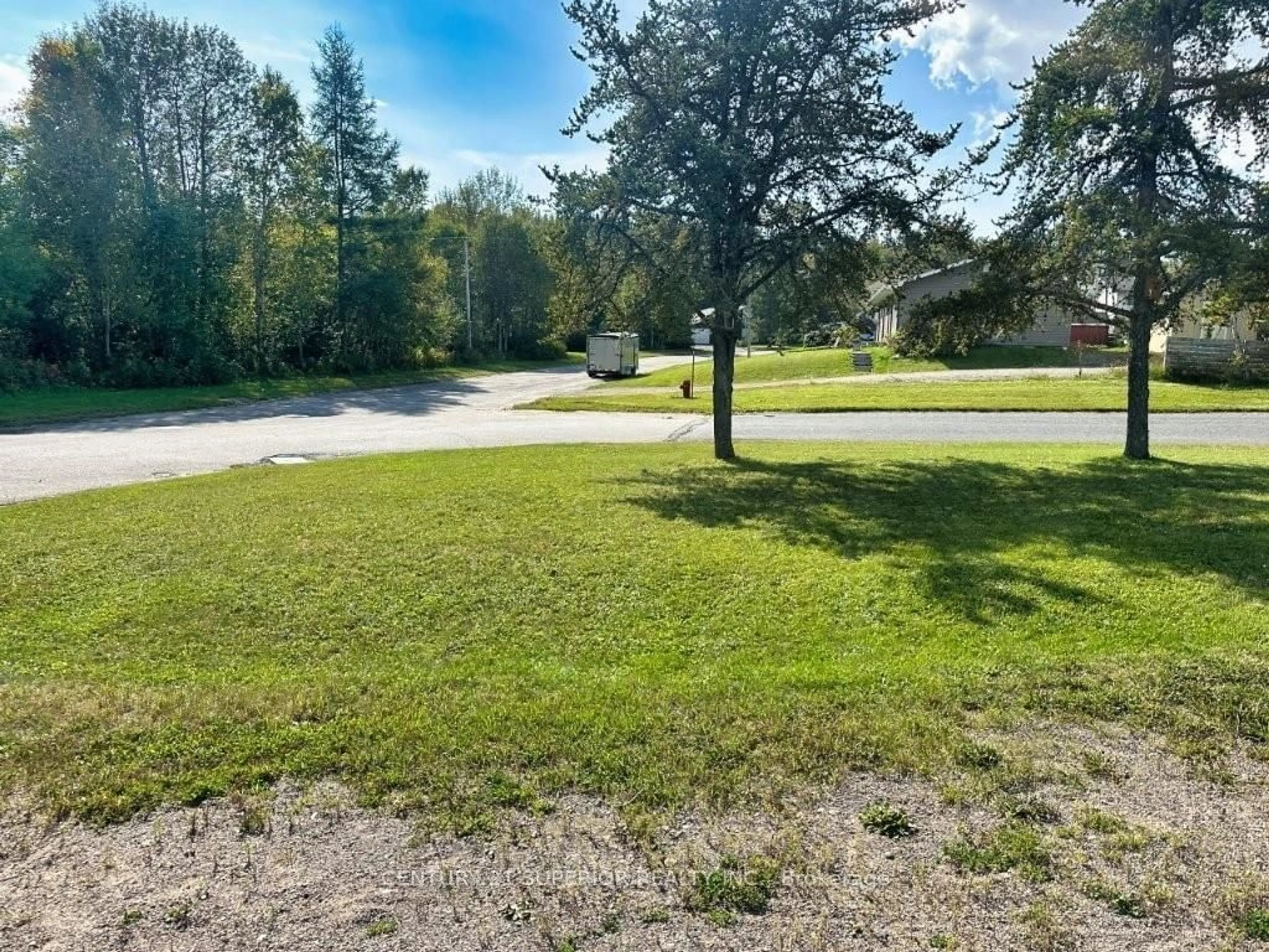 A pic from outside/outdoor area/front of a property/back of a property/a pic from drone, unknown for 64 Parkway Place, Terrace Bay Ontario P0T 2W0