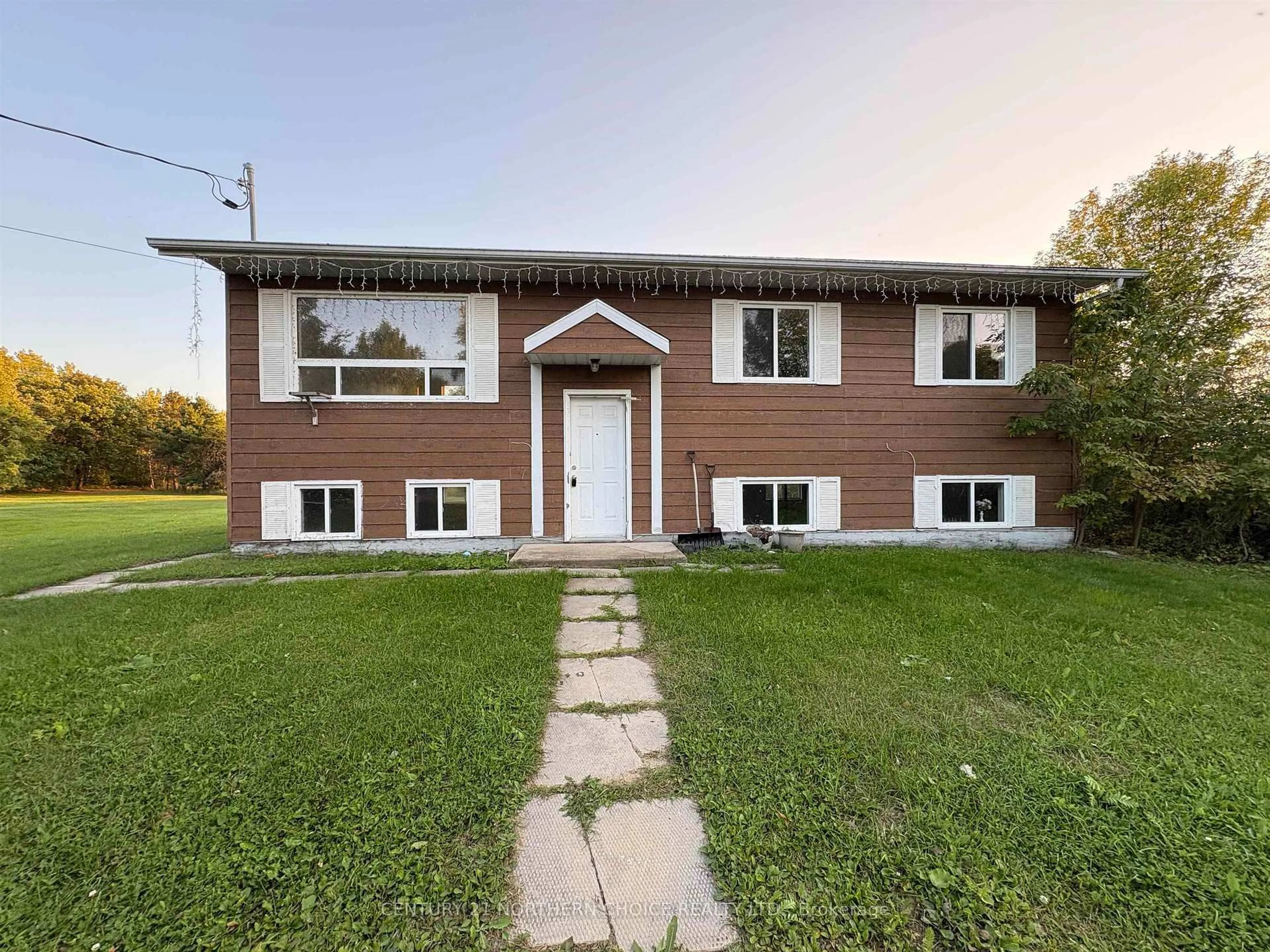 Unknown for 44 Eleanor Lake Rd, Lake of the Woods Ontario P0W 1M0
