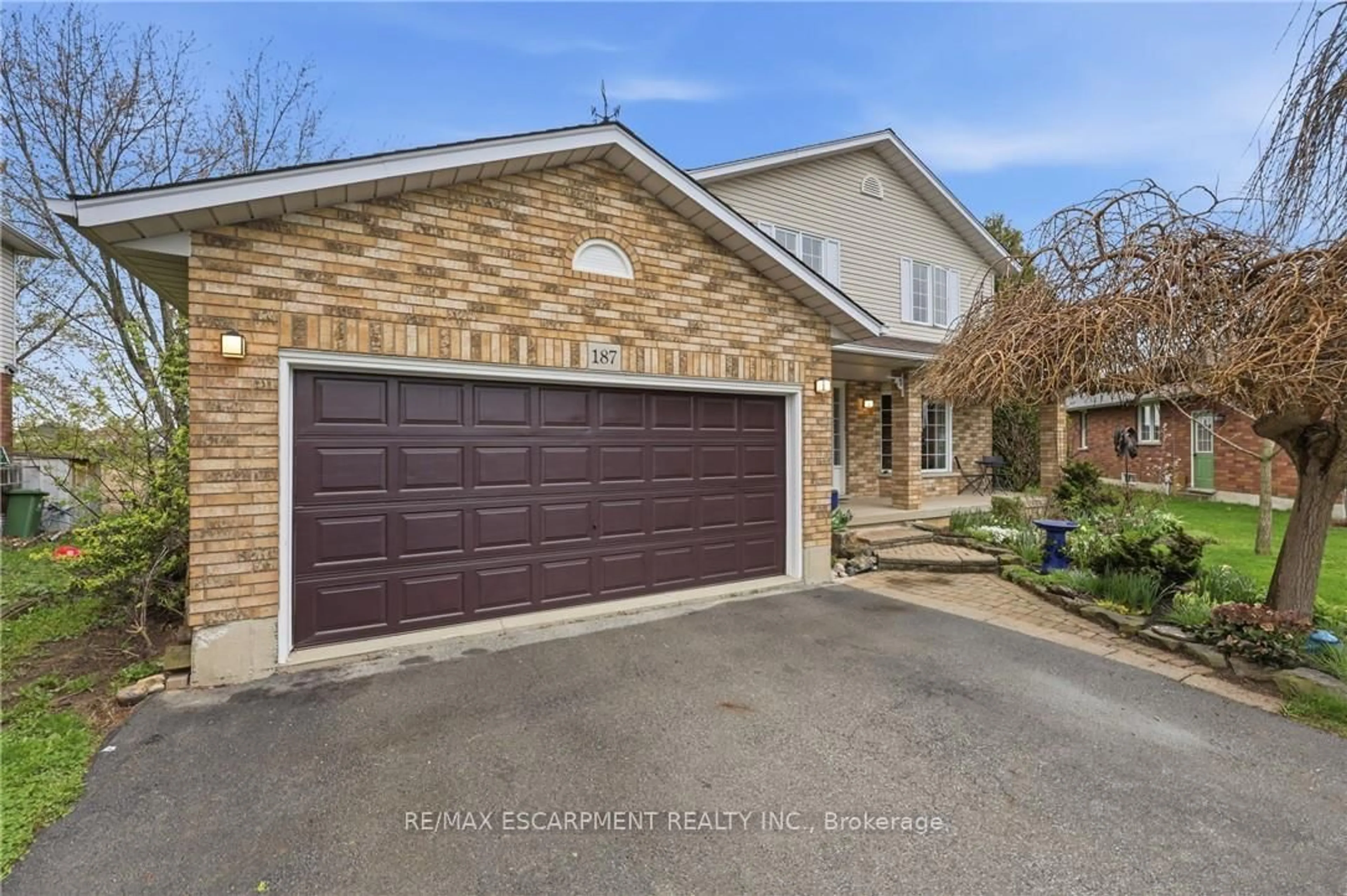 Home with brick exterior material, street for 187 ALDERLEA Ave, Hamilton Ontario L0R 1W0